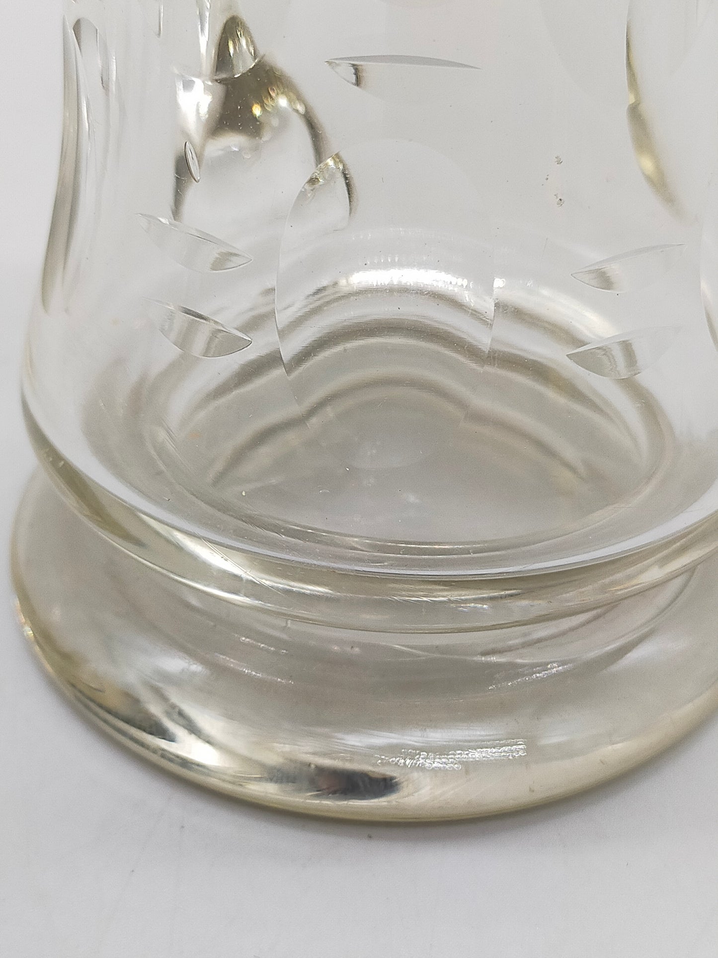 Antiker Glas Krug mit Zinndeckel Klassisches Design