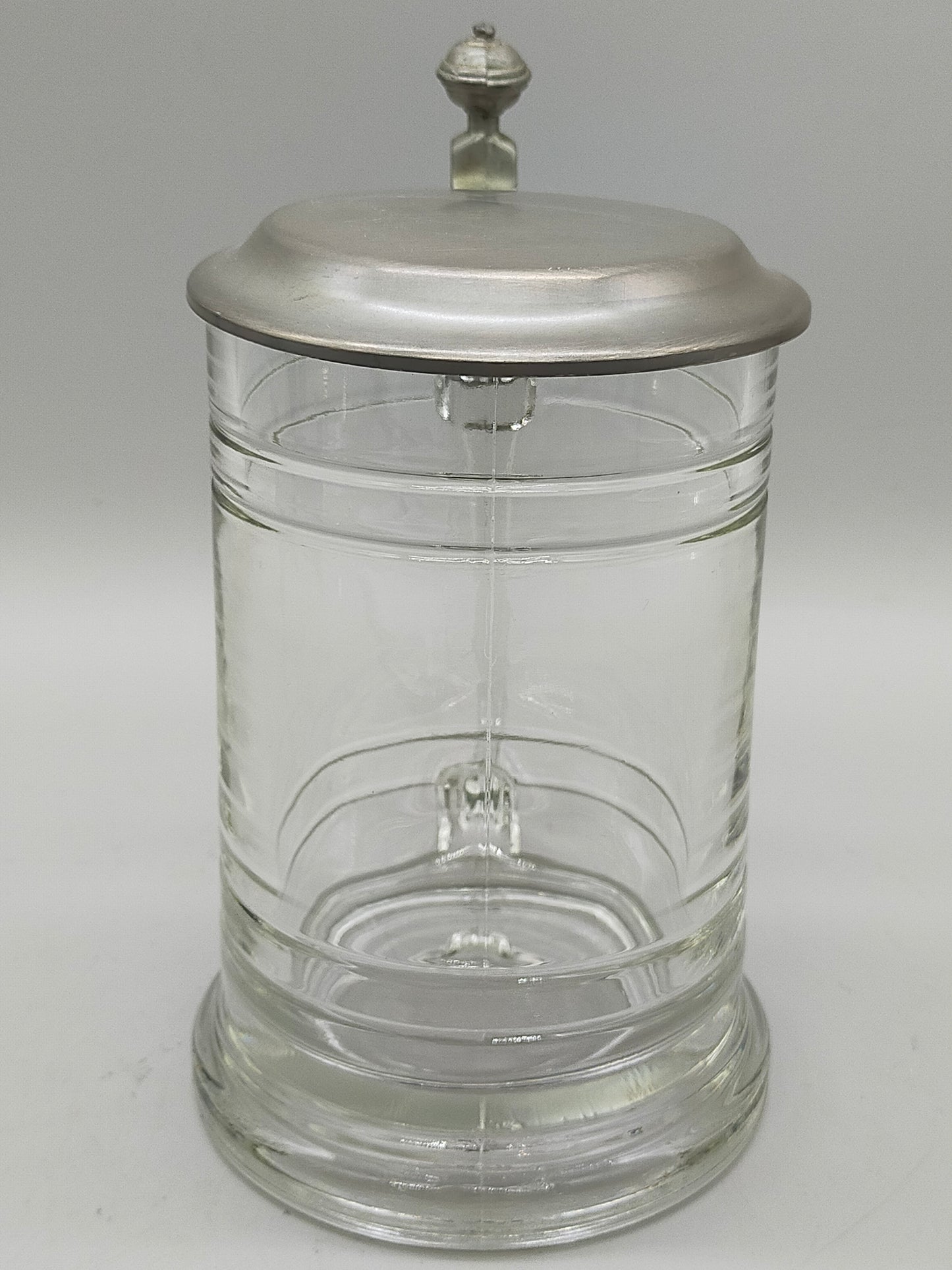 Klassischer WMF Krug aus Glas Mit Zinndeckel & Daumenruhe