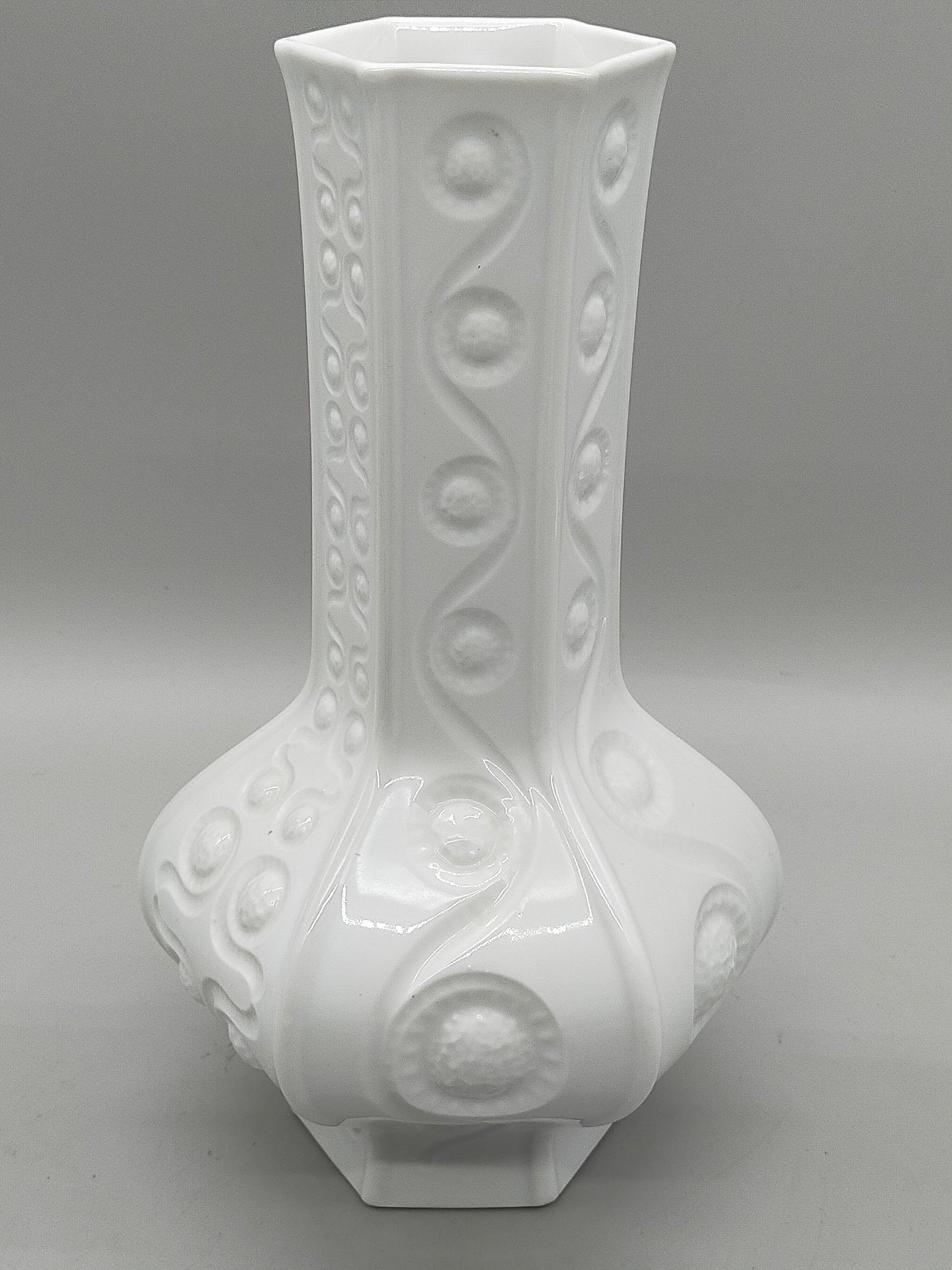 Schöne Schumann Arzberg Vase Weißes Relief