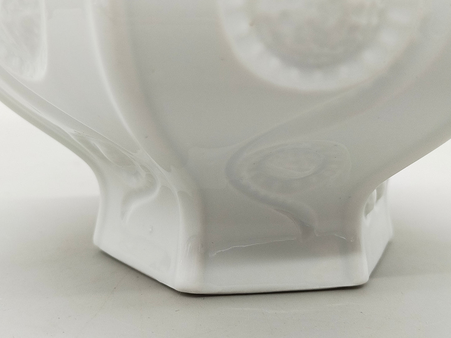 Schöne Schumann Arzberg Vase Weißes Relief