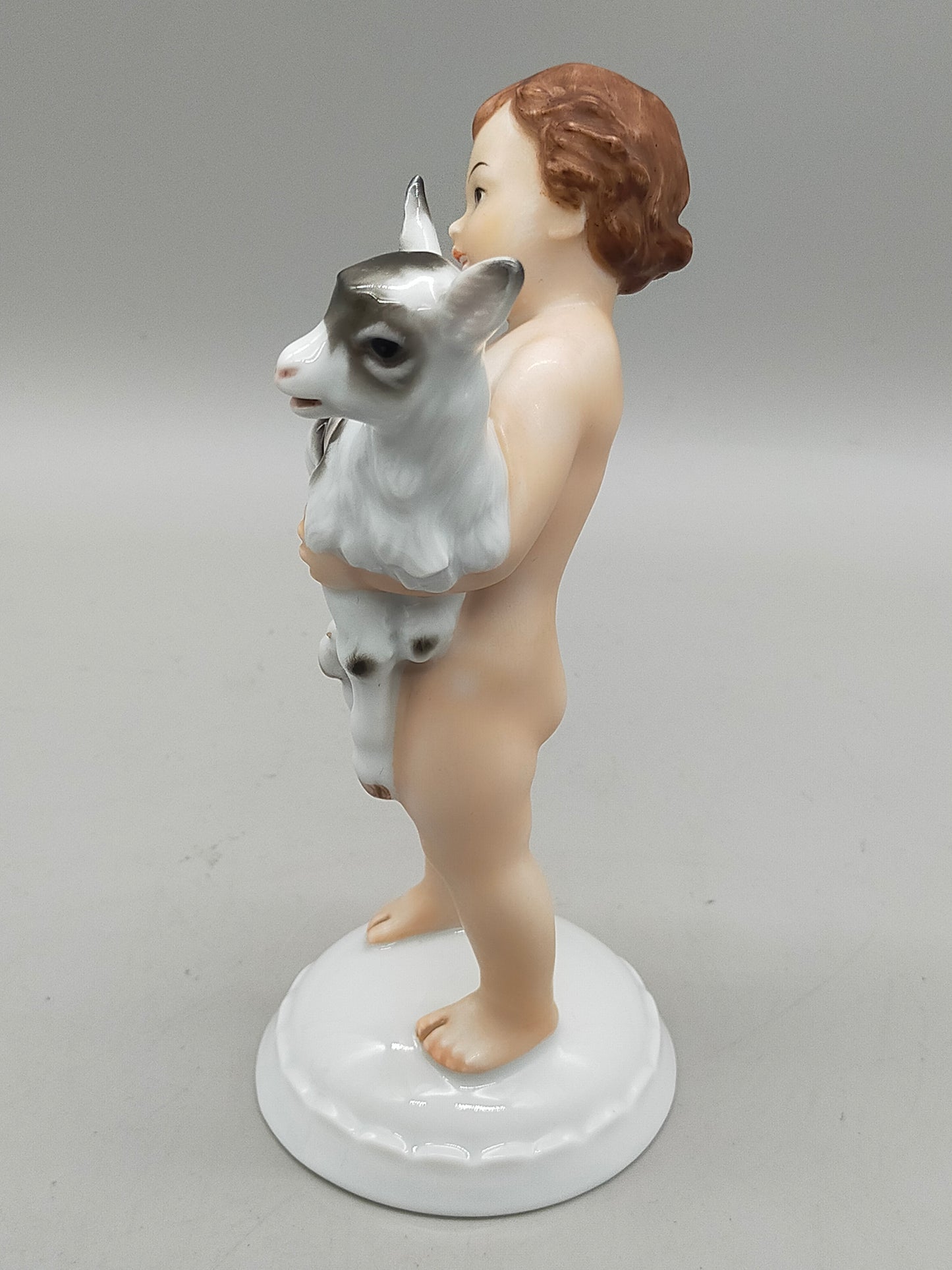 Antike Rosenthal Porzellanfigur – Kind mit Zicklein von Fritz Heidenreich
