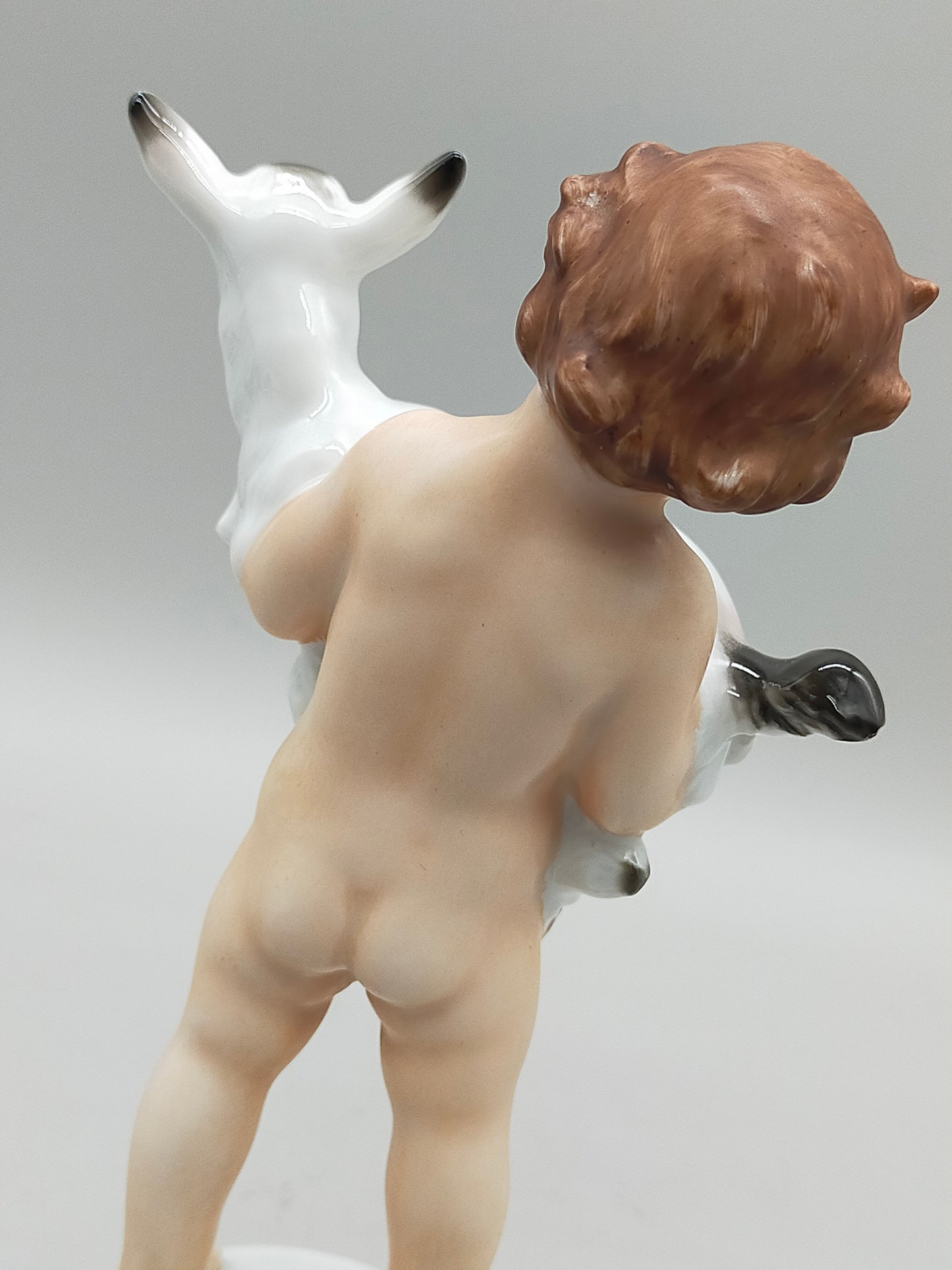Antike Rosenthal Porzellanfigur – Kind mit Zicklein von Fritz Heidenreich