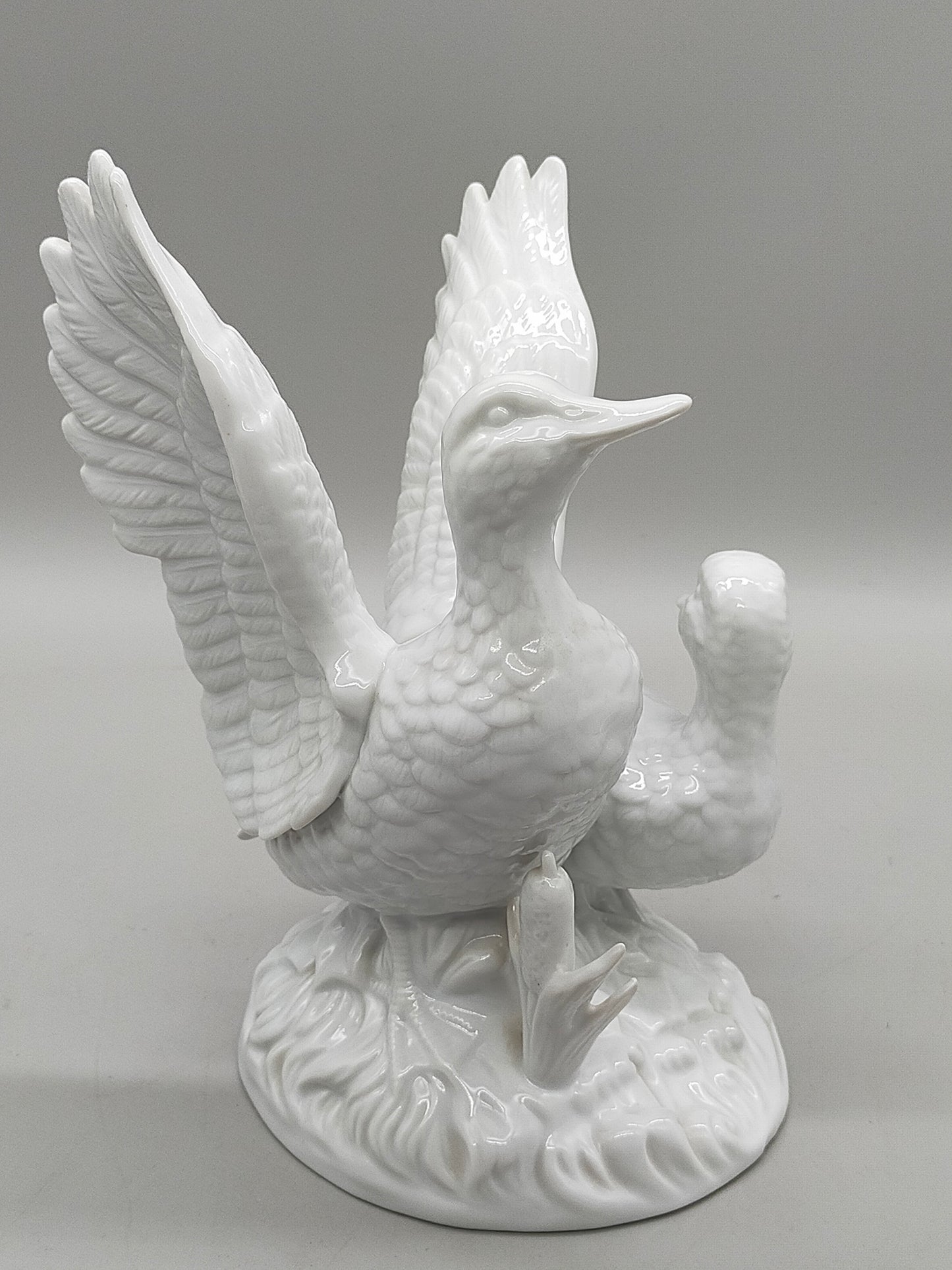 Exklusive Porzellan Figur Zwei Enten in Dynamischer Pose