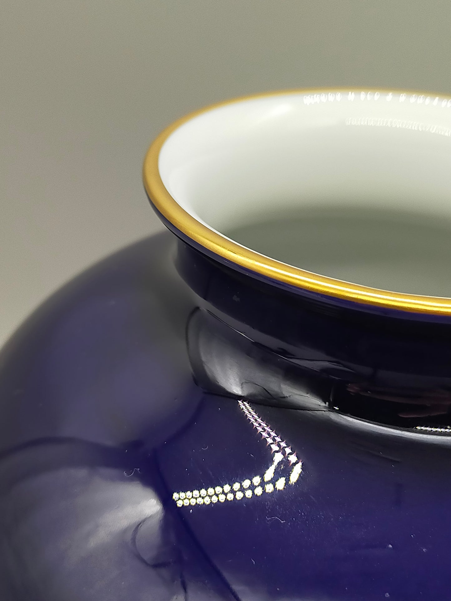 Elegante Heinrich Porzellan Vase Echt Kobalt mit Golddekor