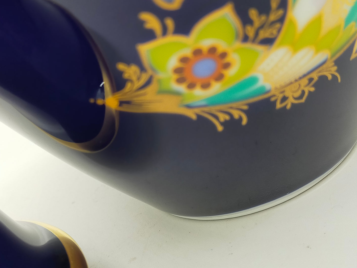 Elegante Heinrich Porzellan Vase Echt Kobalt mit Golddekor