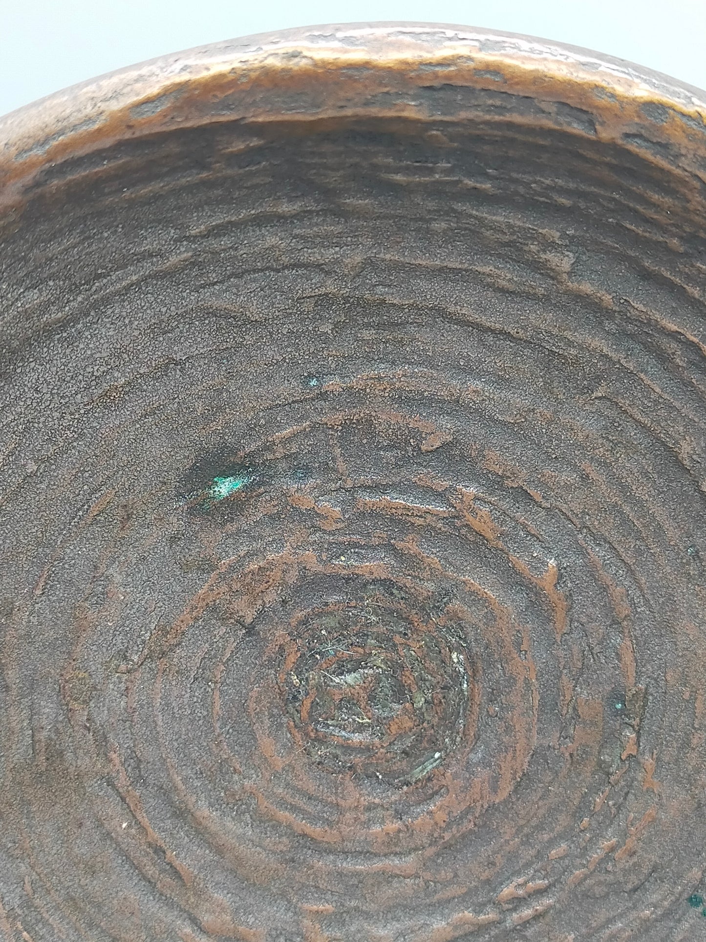 Antik Rustikale Bronze Schale – Handgefertigtes Design