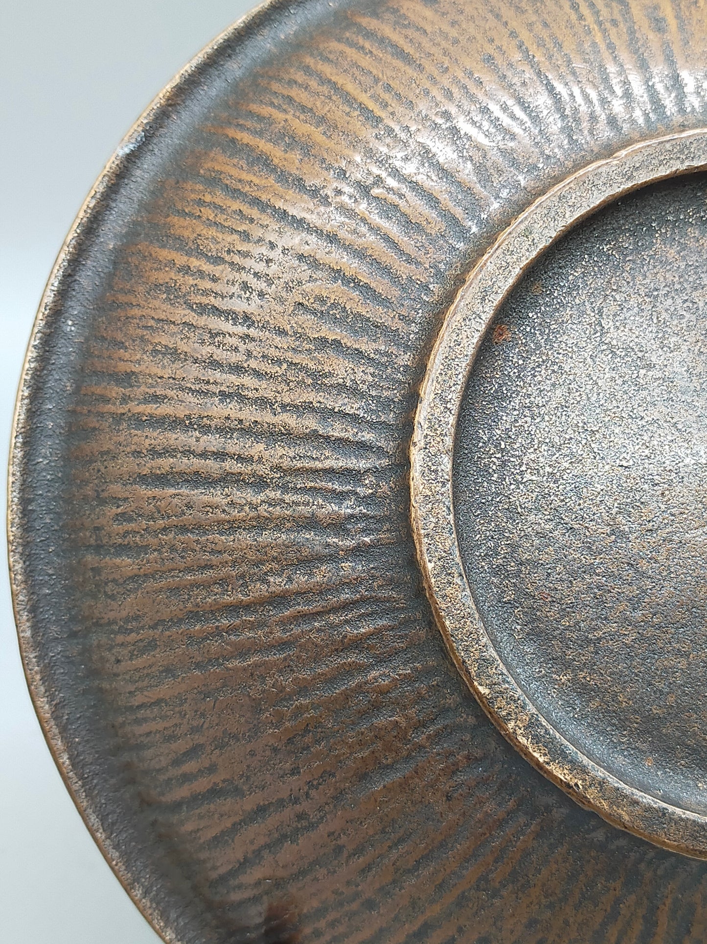 Antik Rustikale Bronze Schale – Handgefertigtes Design