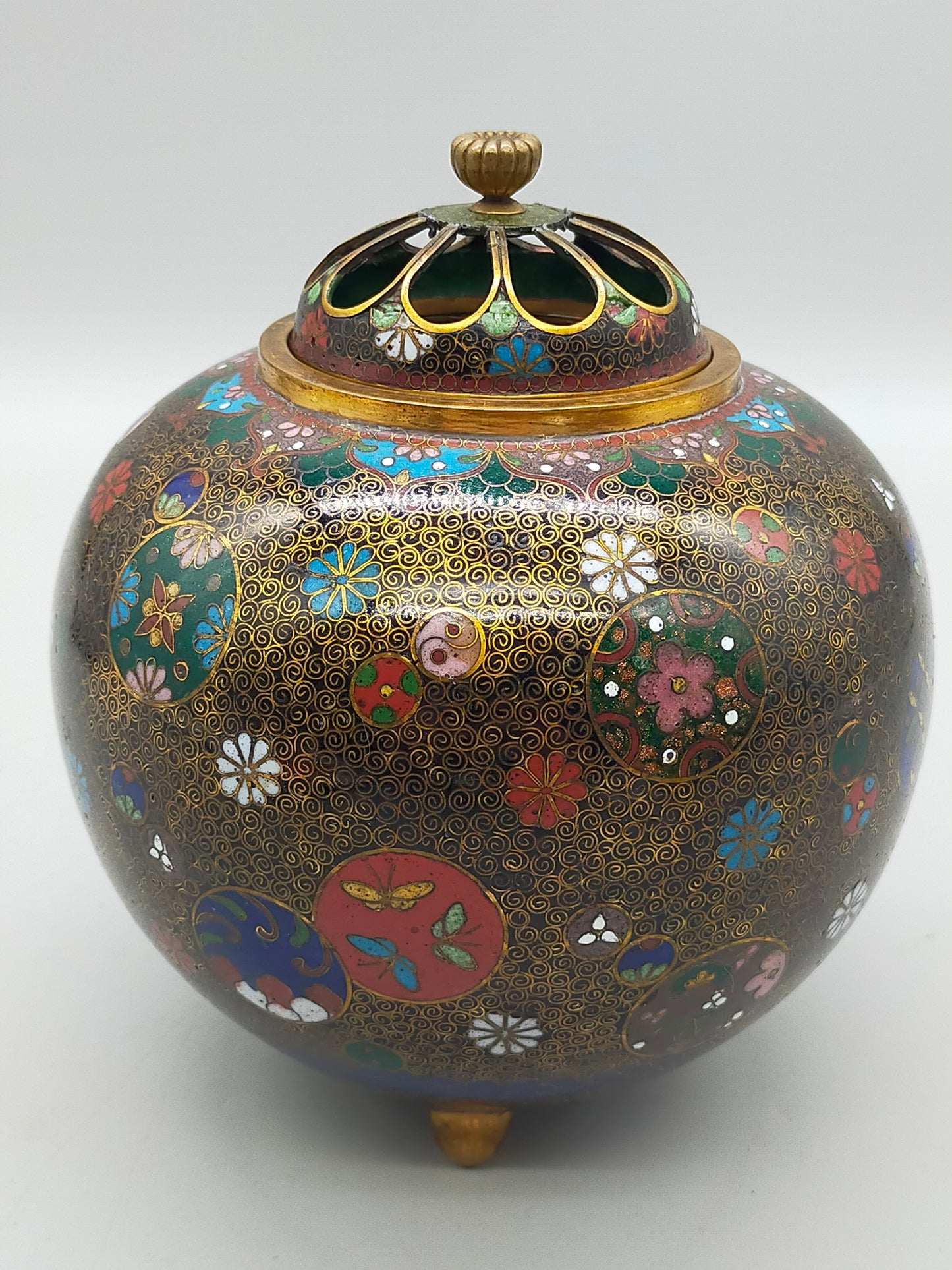 Prachtvolle Japanische Cloisonné Deckeldose Florales Design Goldakzente