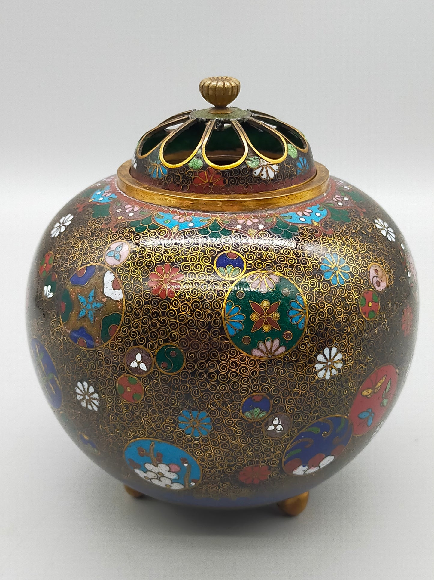 Prachtvolle Japanische Cloisonné Deckeldose Florales Design Goldakzente