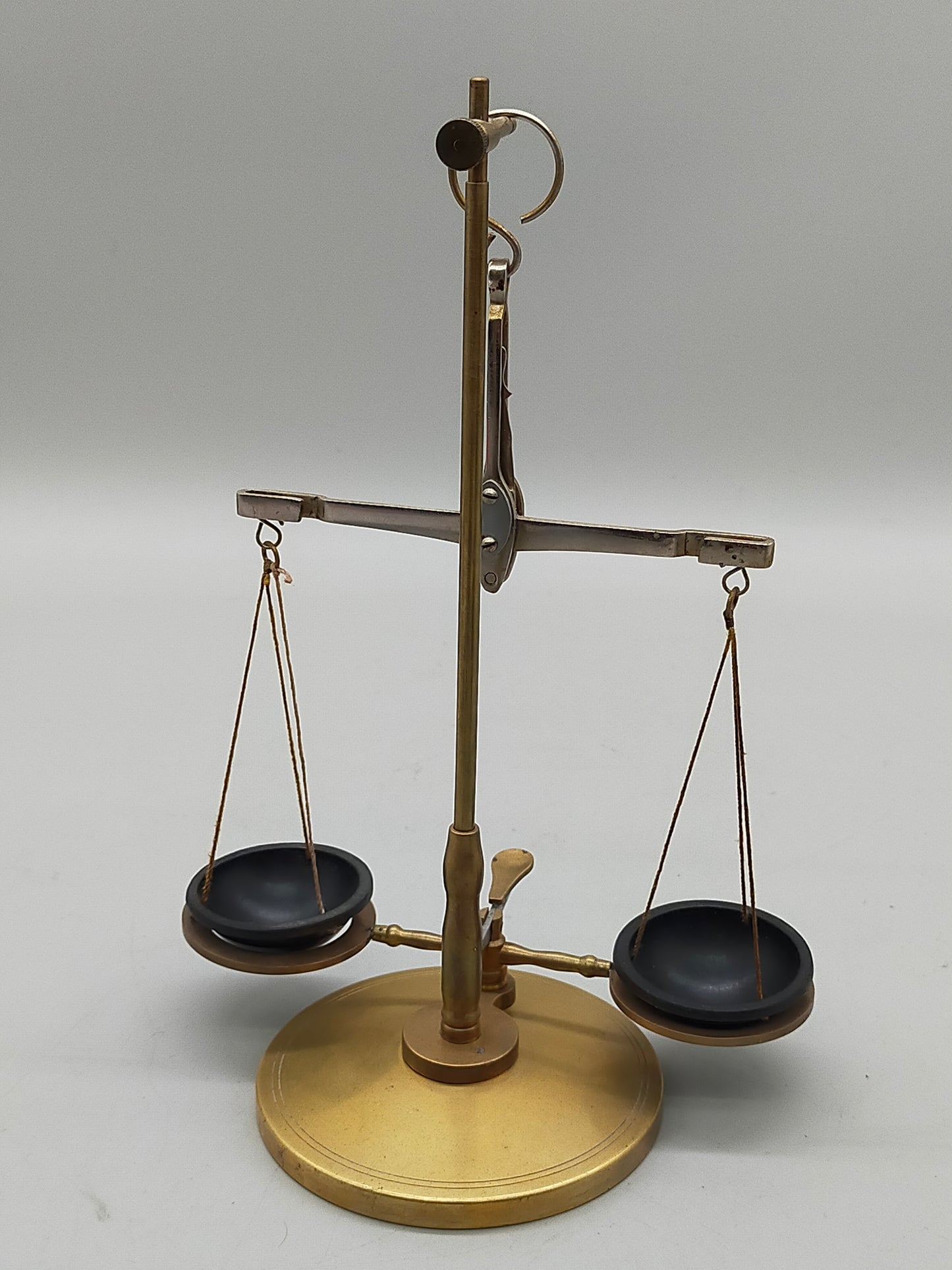 Antike Apothekerwaage aus Messing Präzisionswaage GOST 359-54