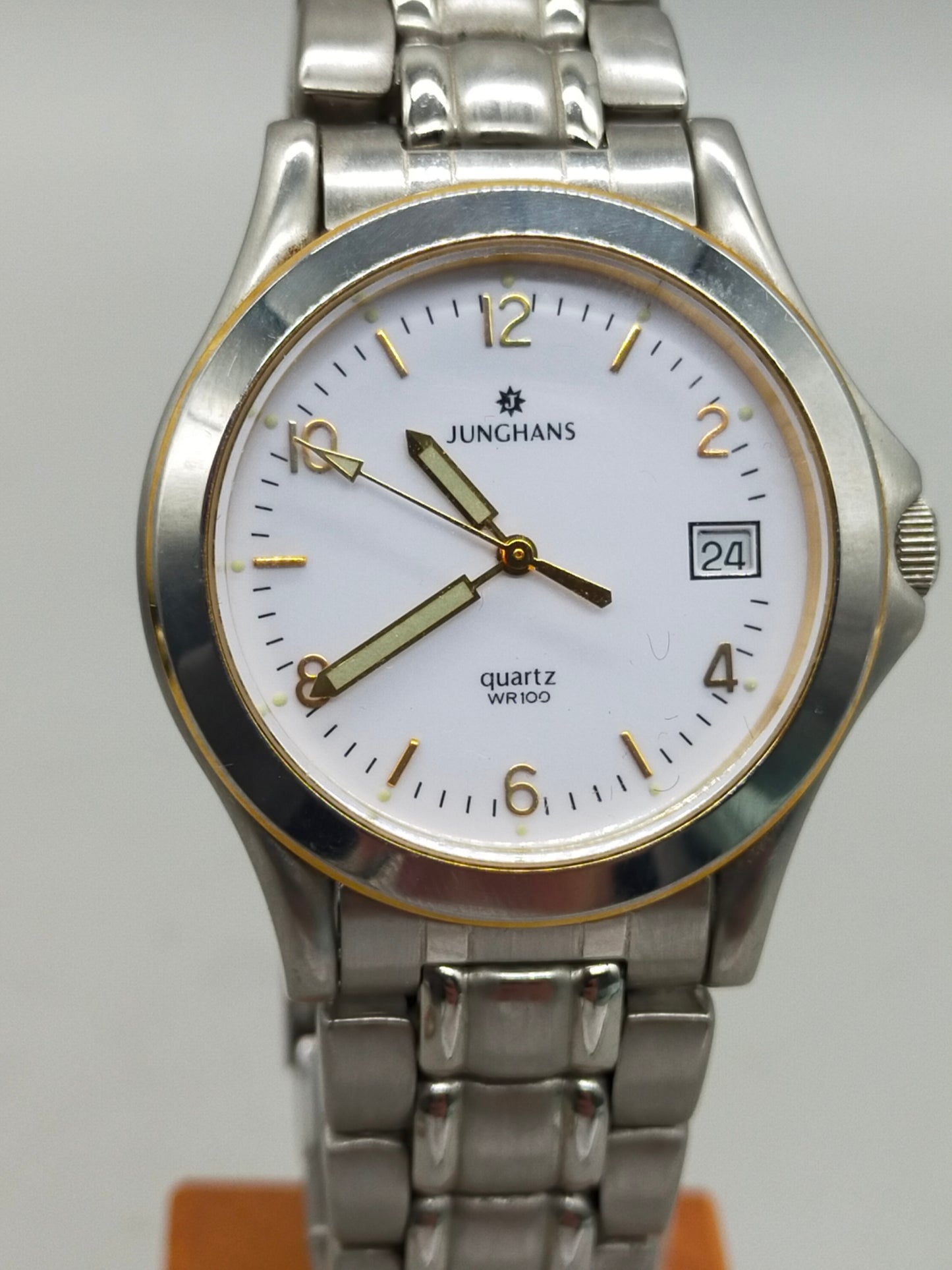 Elegante Junghans Herren Uhr Klassischer Stil mit Datumsanzeige