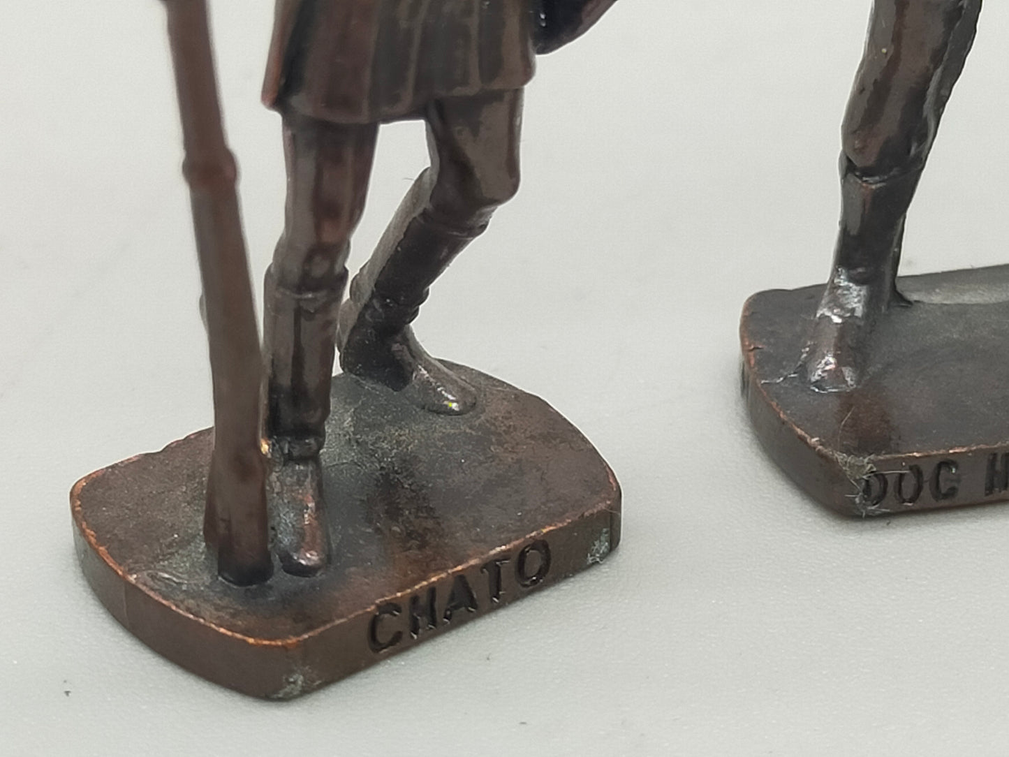 3 Vintage Bronze Figuren – Chato, Doc Holliday & Samurai 1