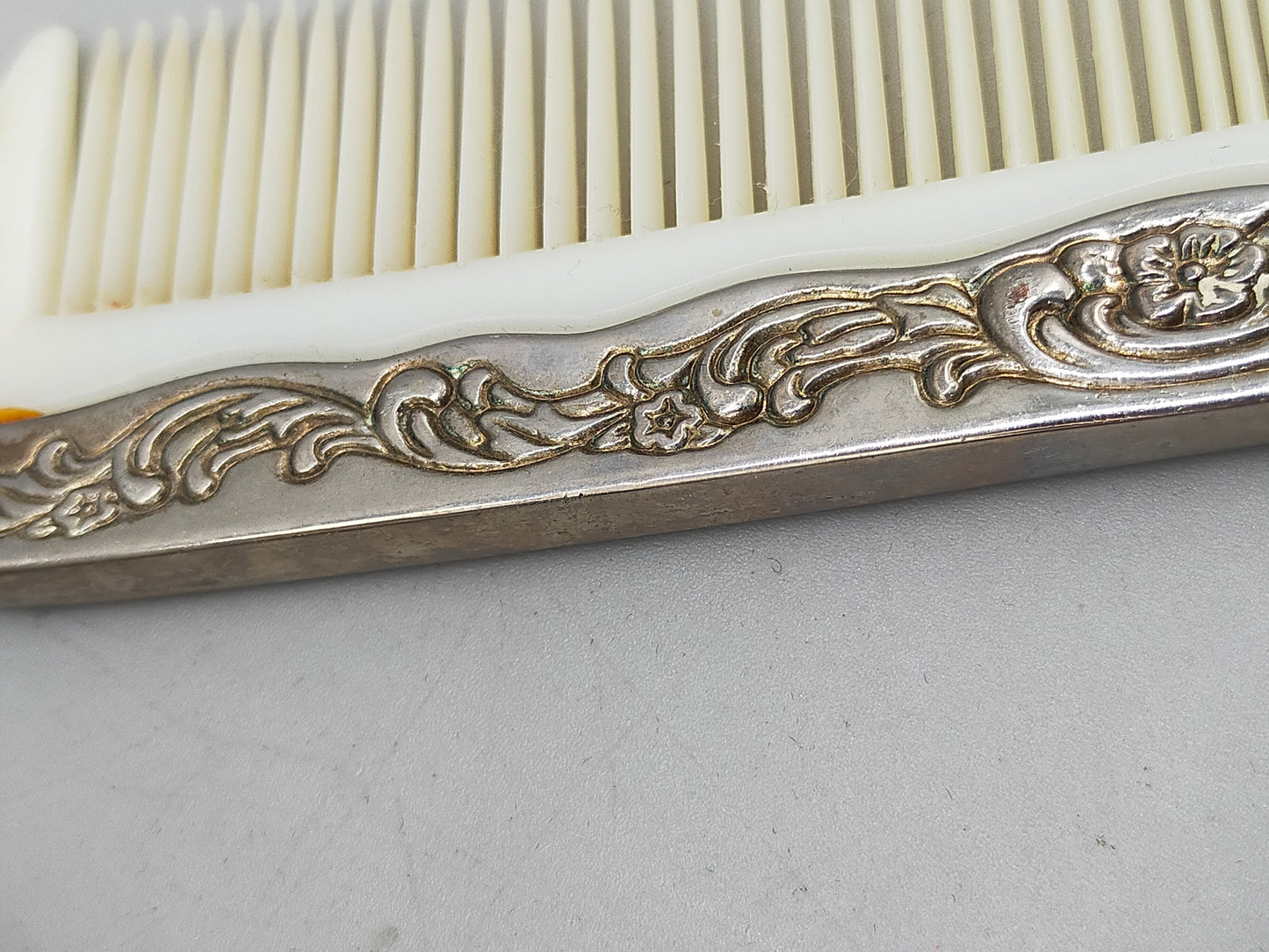 Elegantes Vintage Haarpflege Set Edles Silber Dekor im Barock Stil