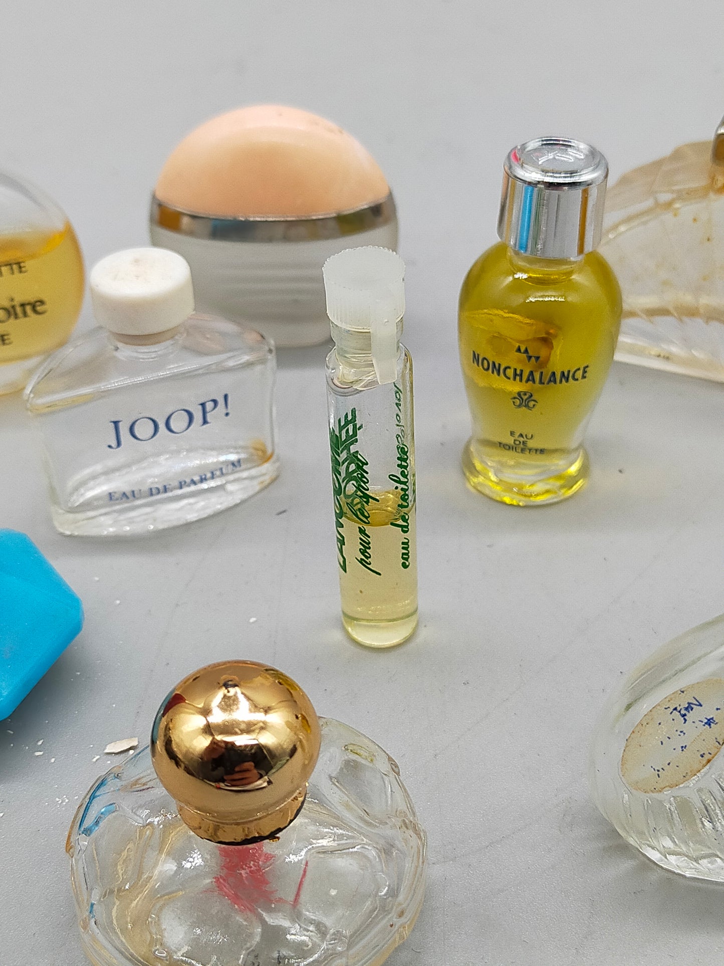 Exklusives Konvolut Vintage Miniatur Parfum Flakons