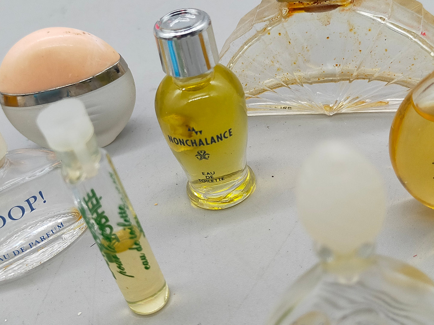 Exklusives Konvolut Vintage Miniatur Parfum Flakons