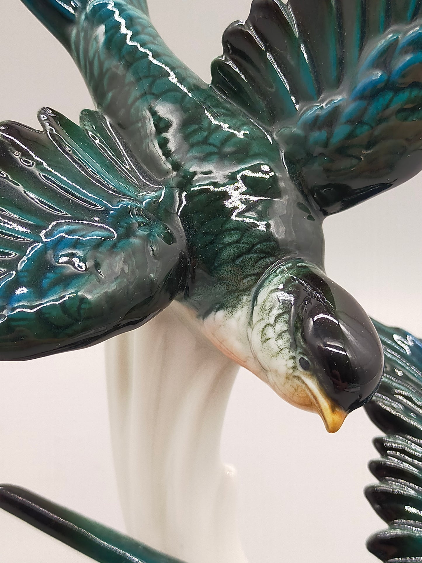 Karl Ens Porzellan Figur Schwalbenpaar – Filigranes Kunsthandwerk