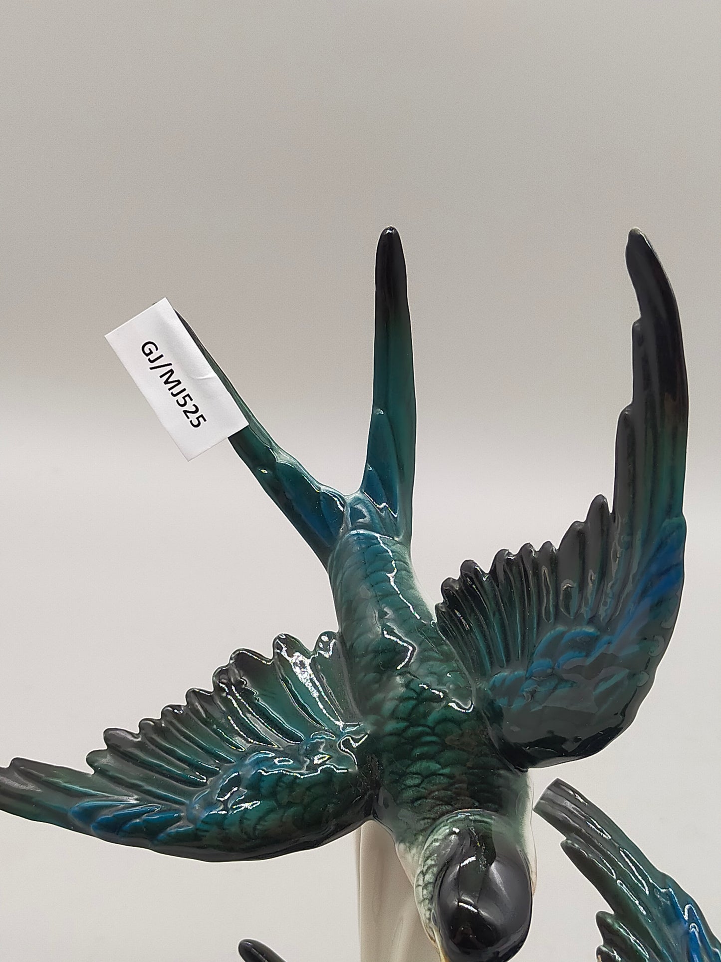 Karl Ens Porzellan Figur Schwalbenpaar – Filigranes Kunsthandwerk