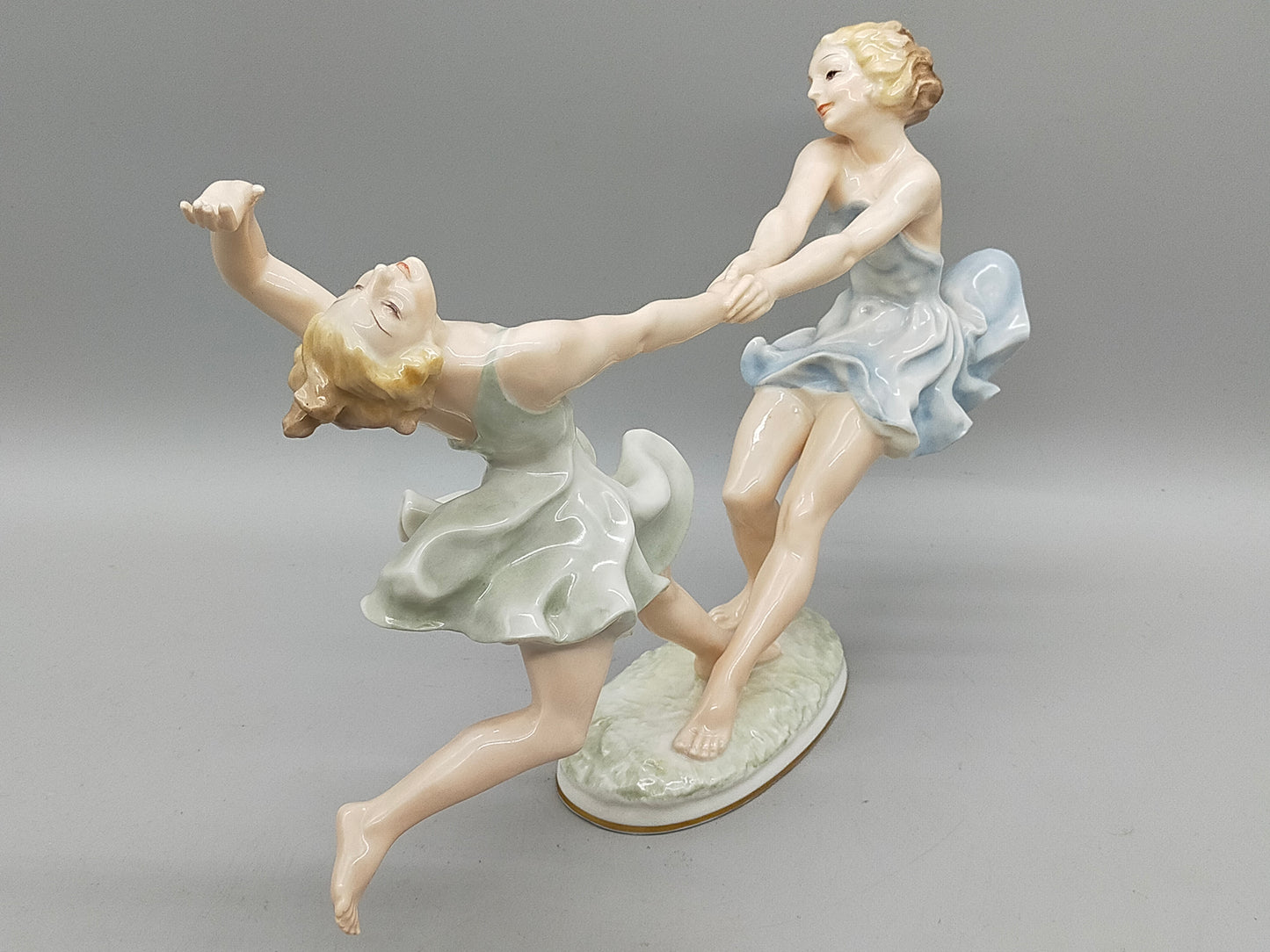 Elegante Hutschenreuther Porzellanfigur Maientanz