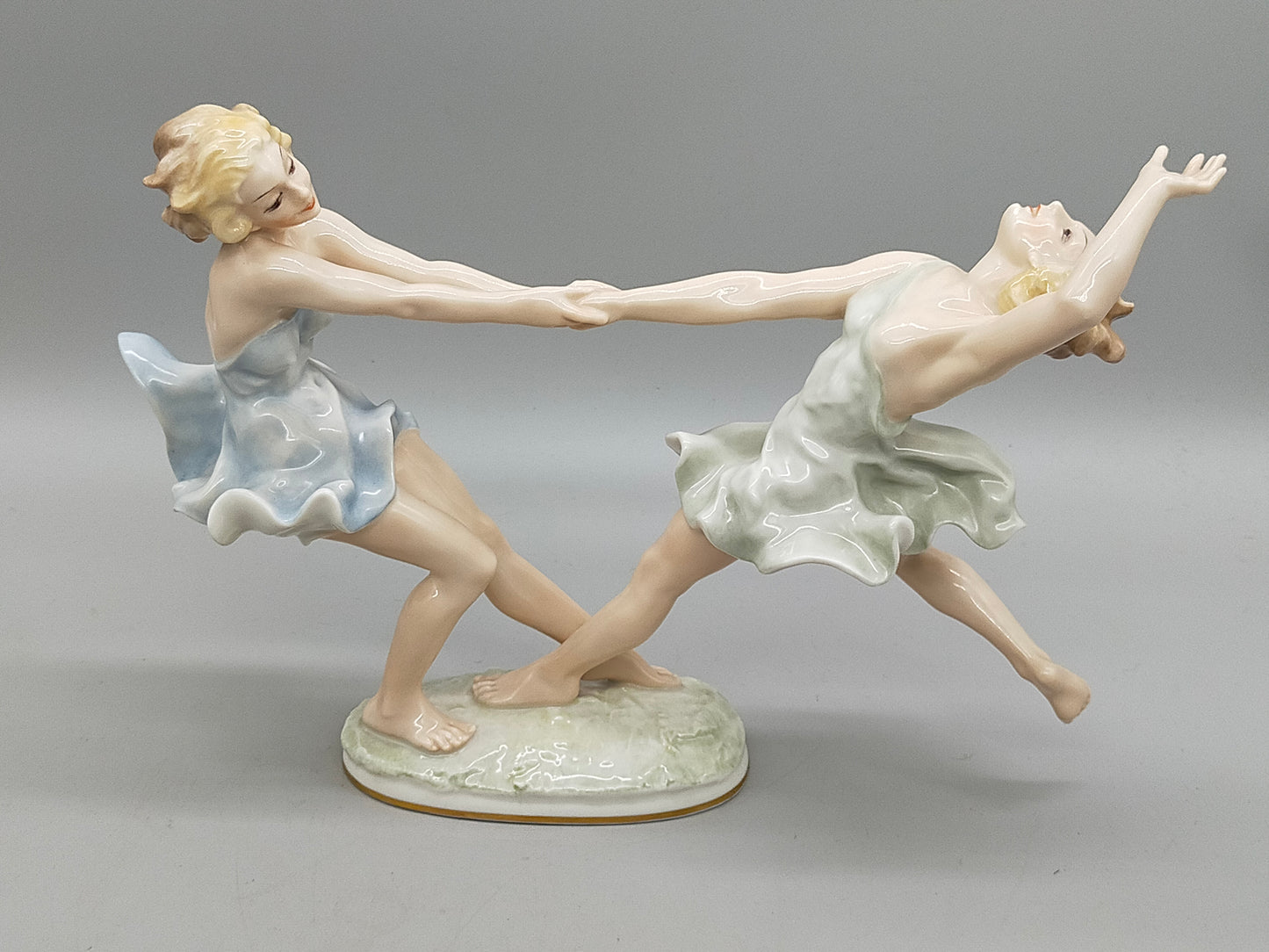 Elegante Hutschenreuther Porzellanfigur Maientanz