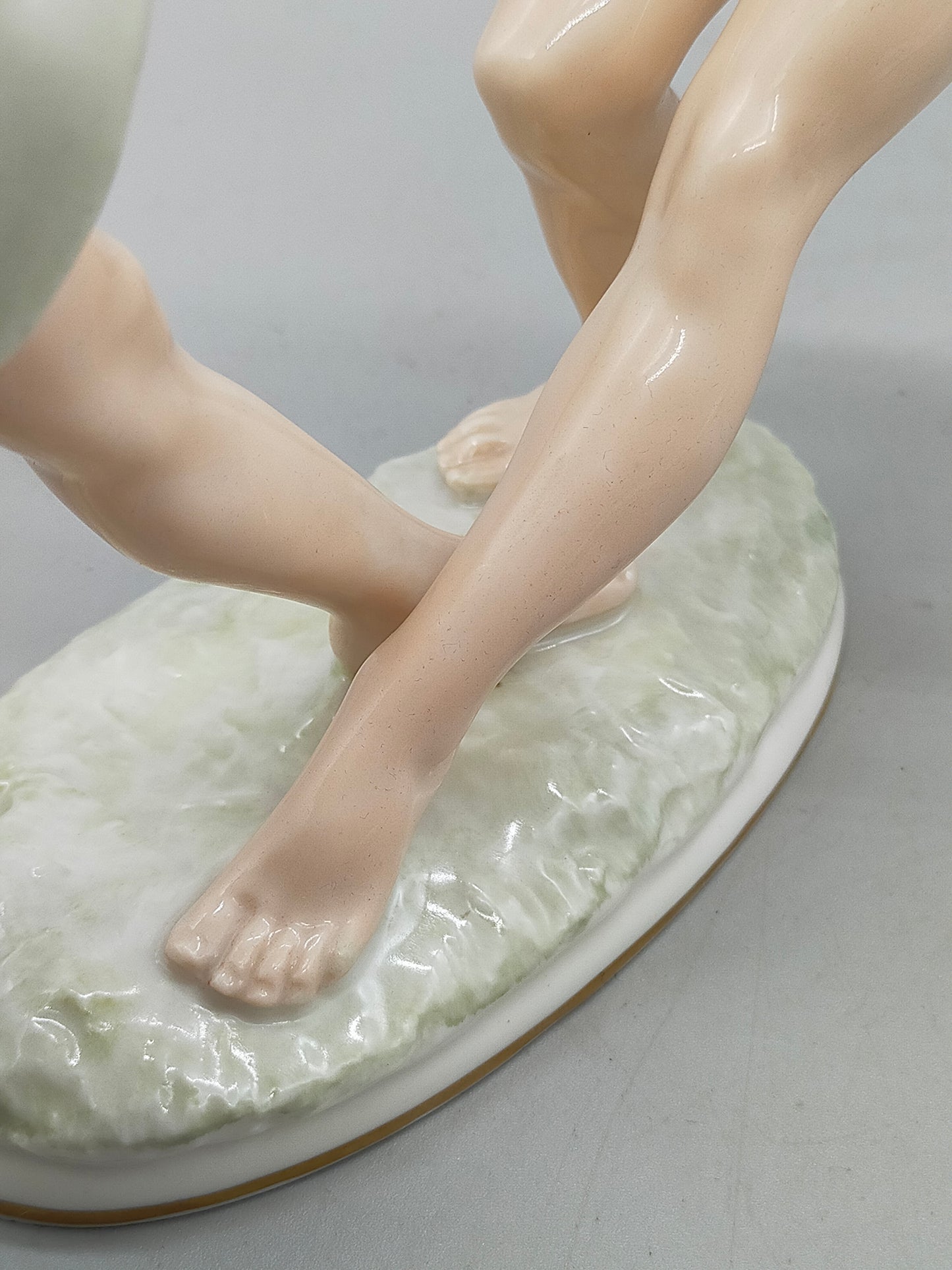 Elegante Hutschenreuther Porzellanfigur Maientanz