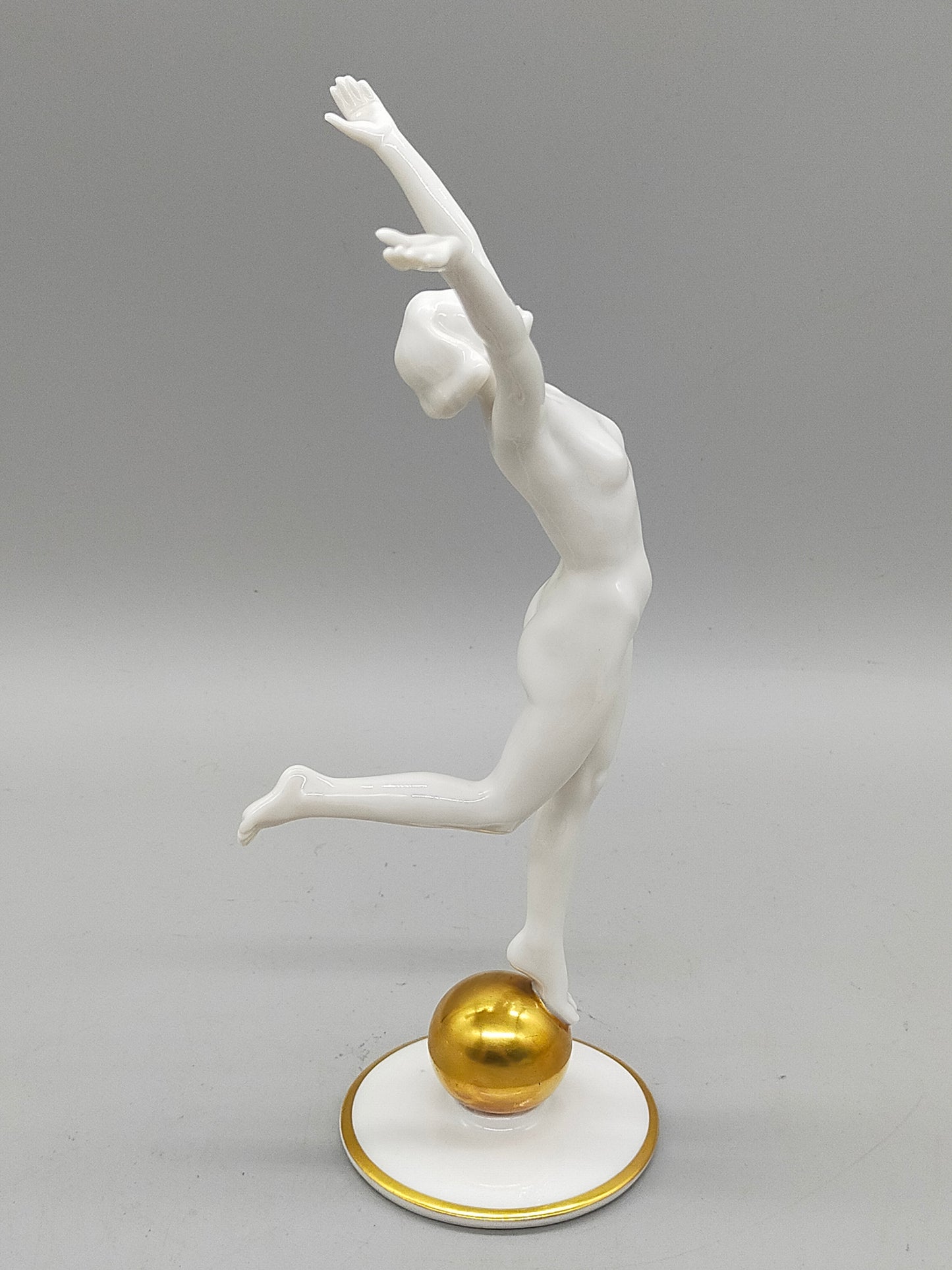 hutschenreuther Porzellanfigur Kugelänzerin Art Déco Eleganz
