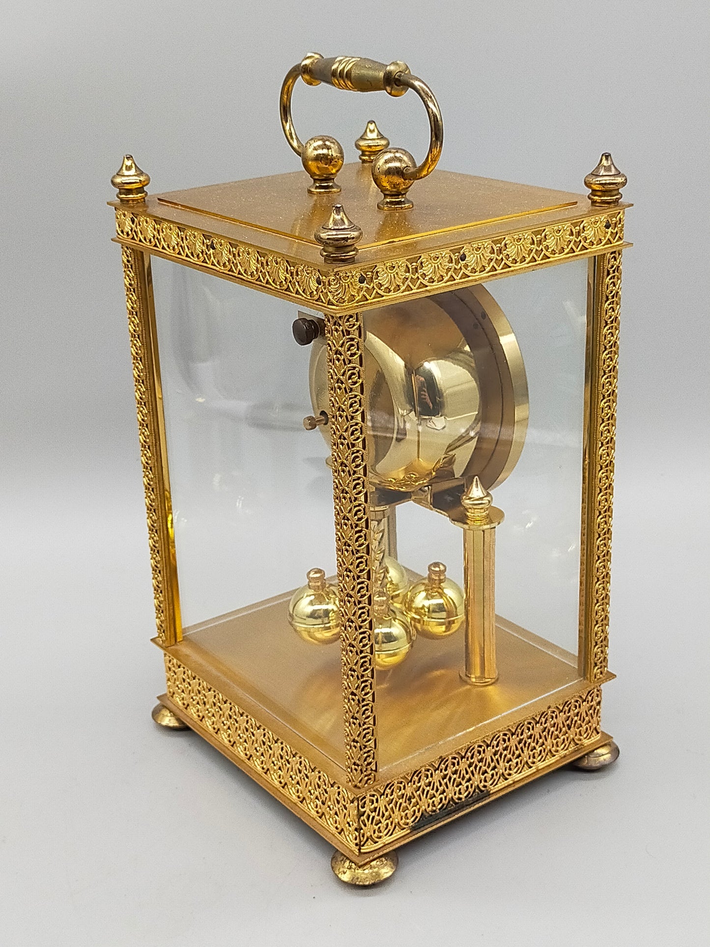 Prunkvolle Schatz Drehpendel Tisch Uhr Barock Stil aus Messing