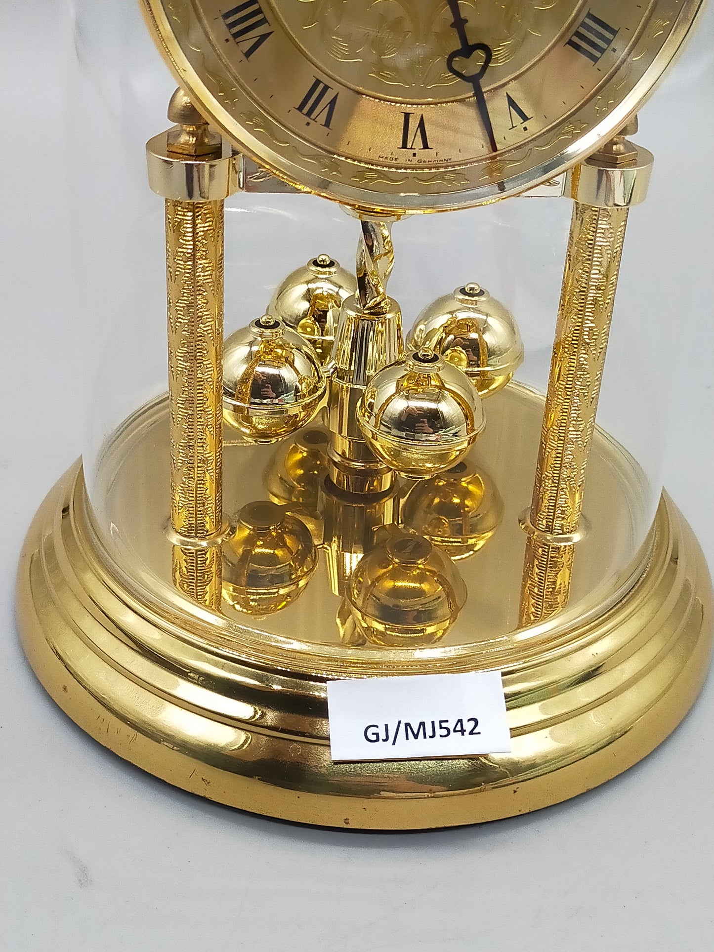Klassische Hermle Drehpendel Uhr  Messing Design mit Glasdom