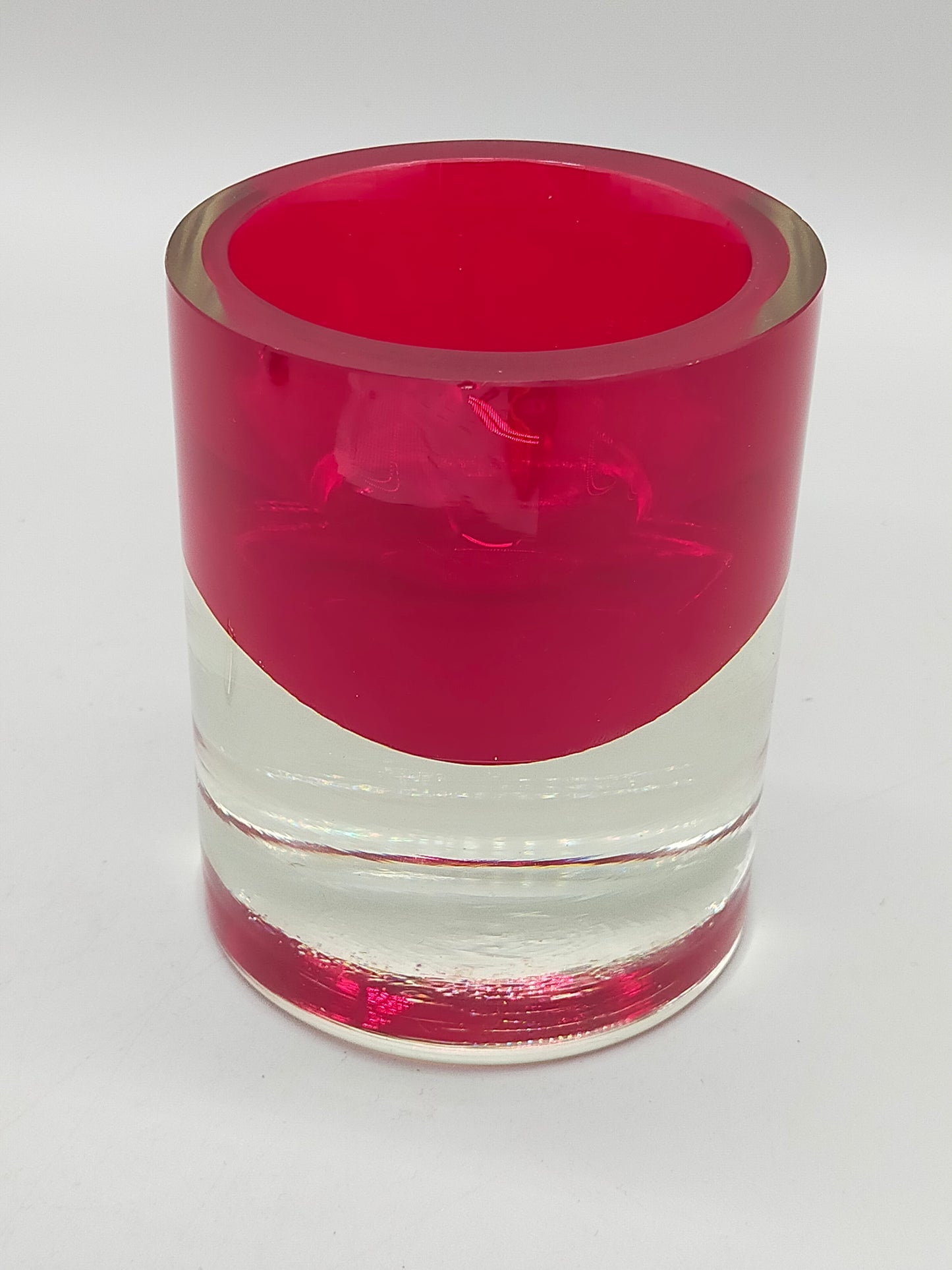 Stilvolles Murano Glaswindlicht Design in Beerenrot