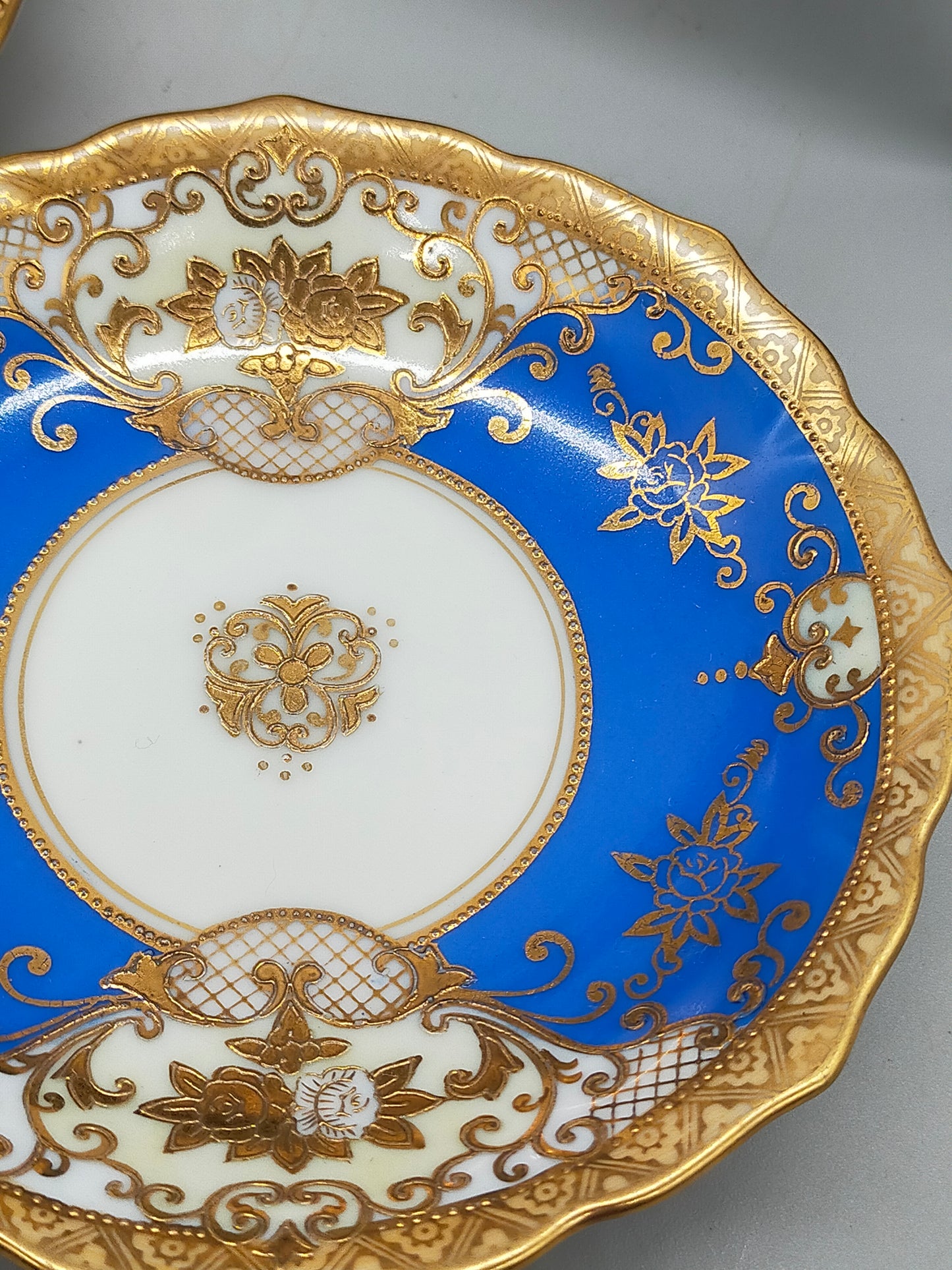 Antikes Porzellan Set Blau Golddesign – 6