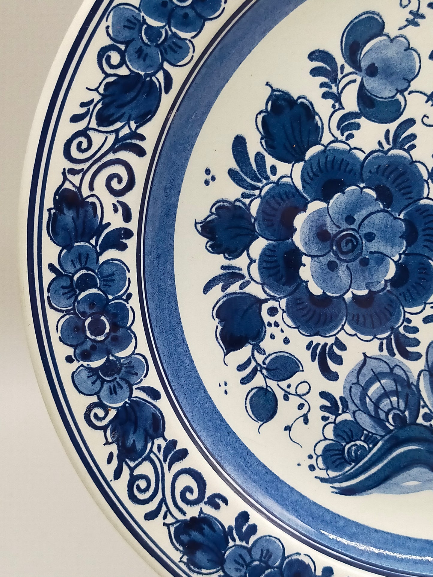 Zwei Delft Wandteller Klassisch Blau-Weiß