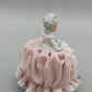 Dresdner Porzellan Figur – Elegante Dame im rosa Spitzenkleid