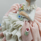 Dresdner Porzellan Figur – Elegante Dame im rosa Spitzenkleid