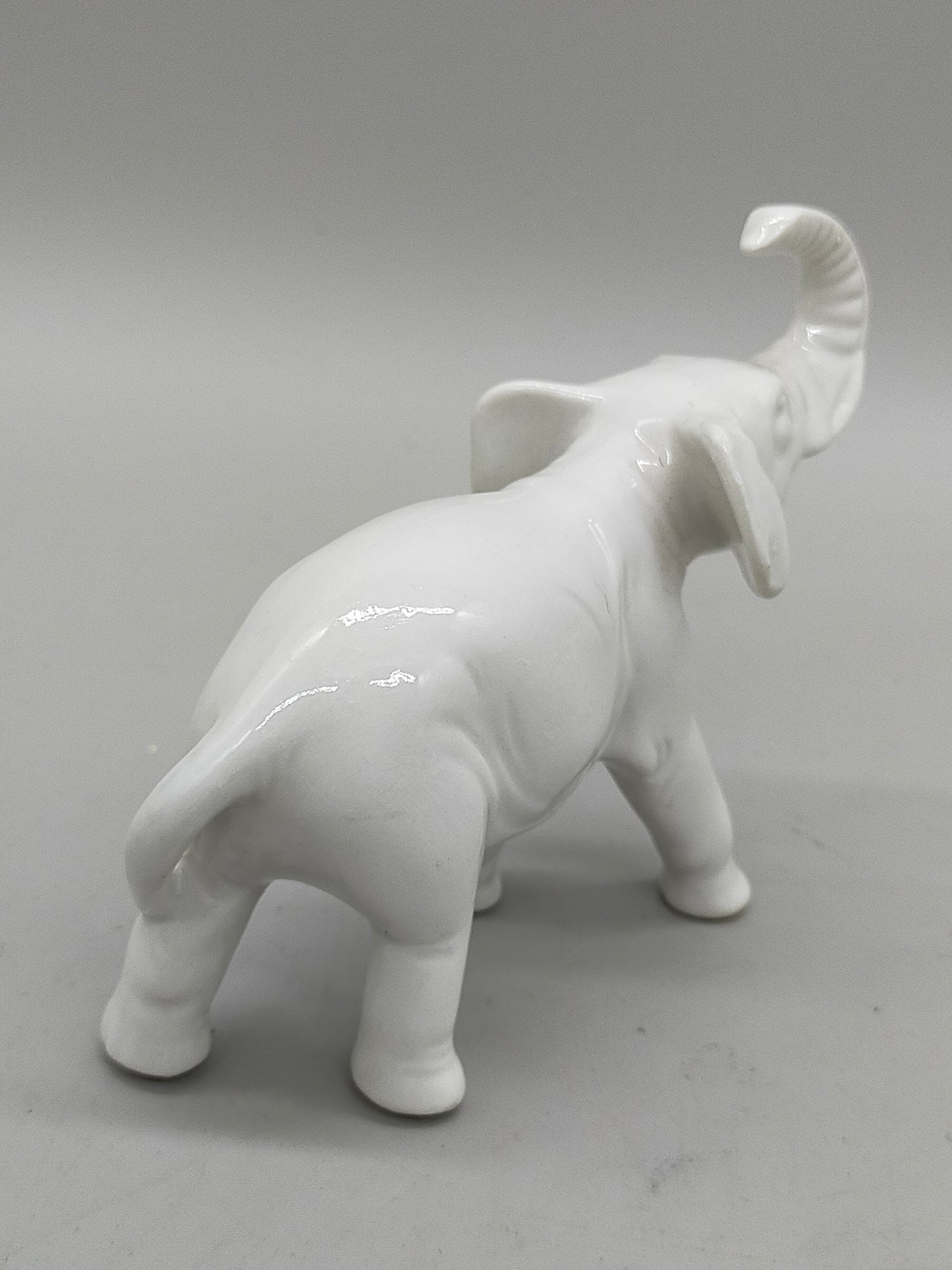 Klassische GDR Porzellan Elefant Figur