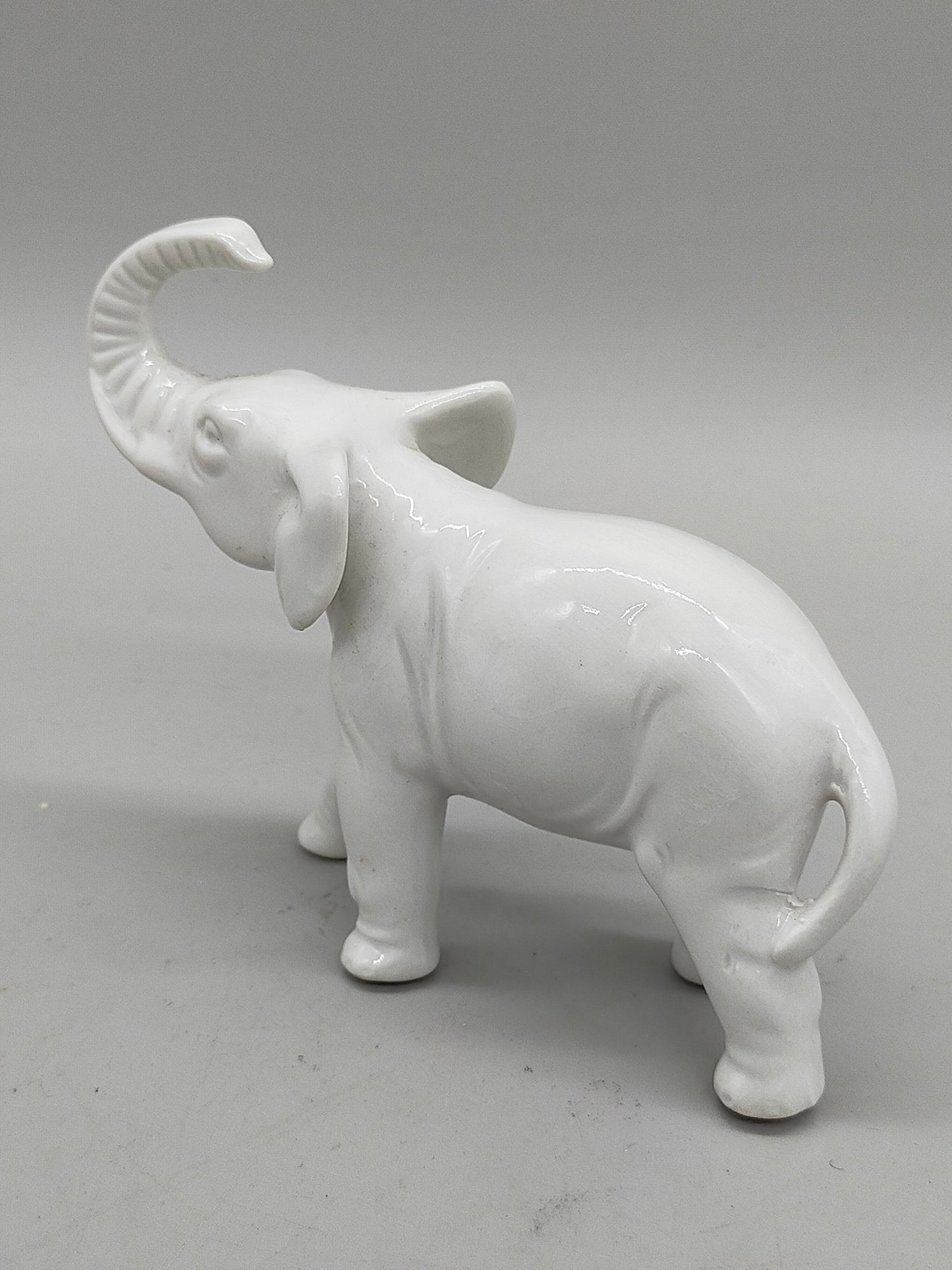 Klassische GDR Porzellan Elefant Figur