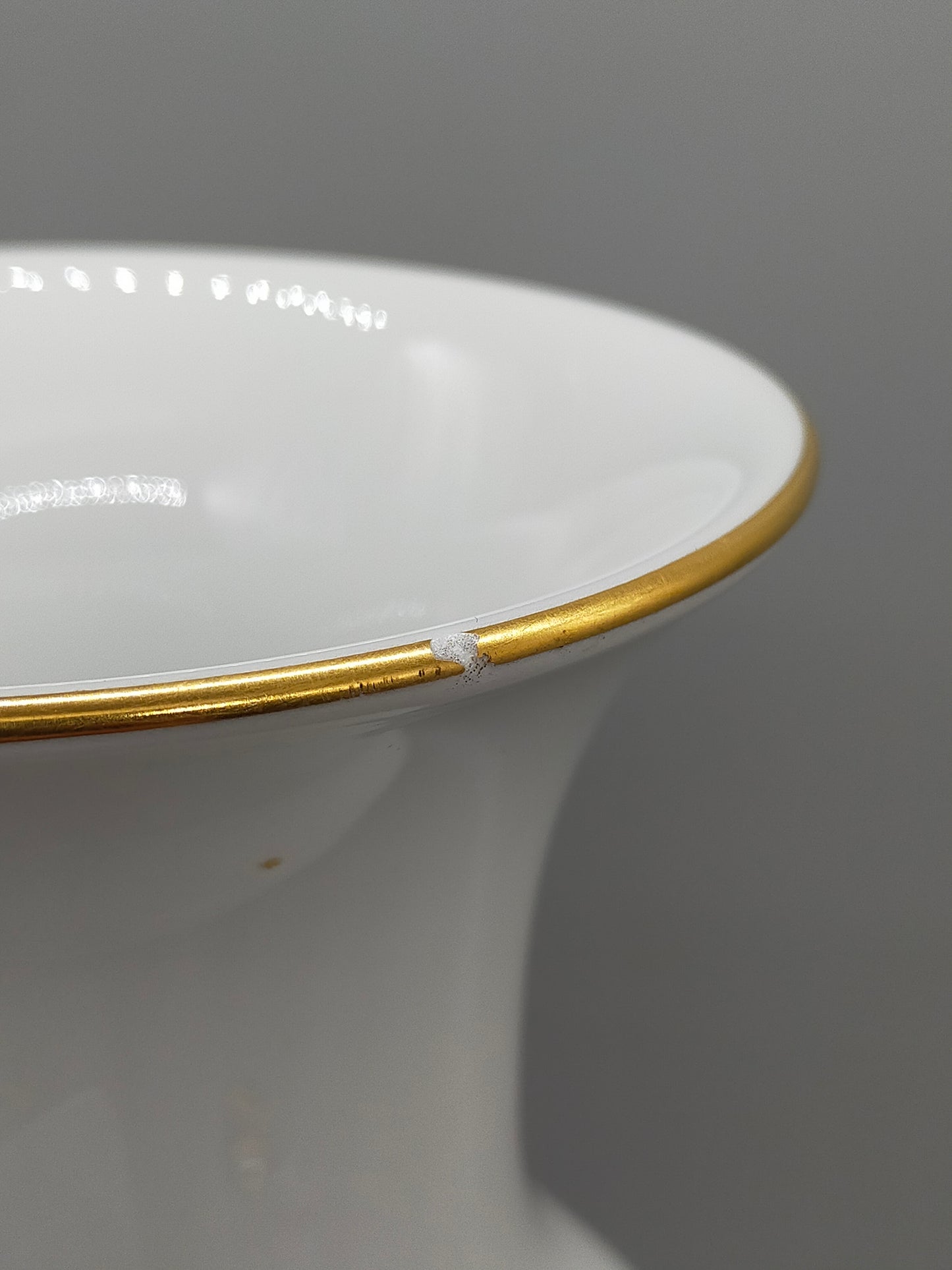 KPM Berlin Porzellan Vase mit Rosen Dekor und Goldrand