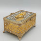 Antike Ormolu Schmuckschatulle mit Glasdeckel und Rosen-Dekor