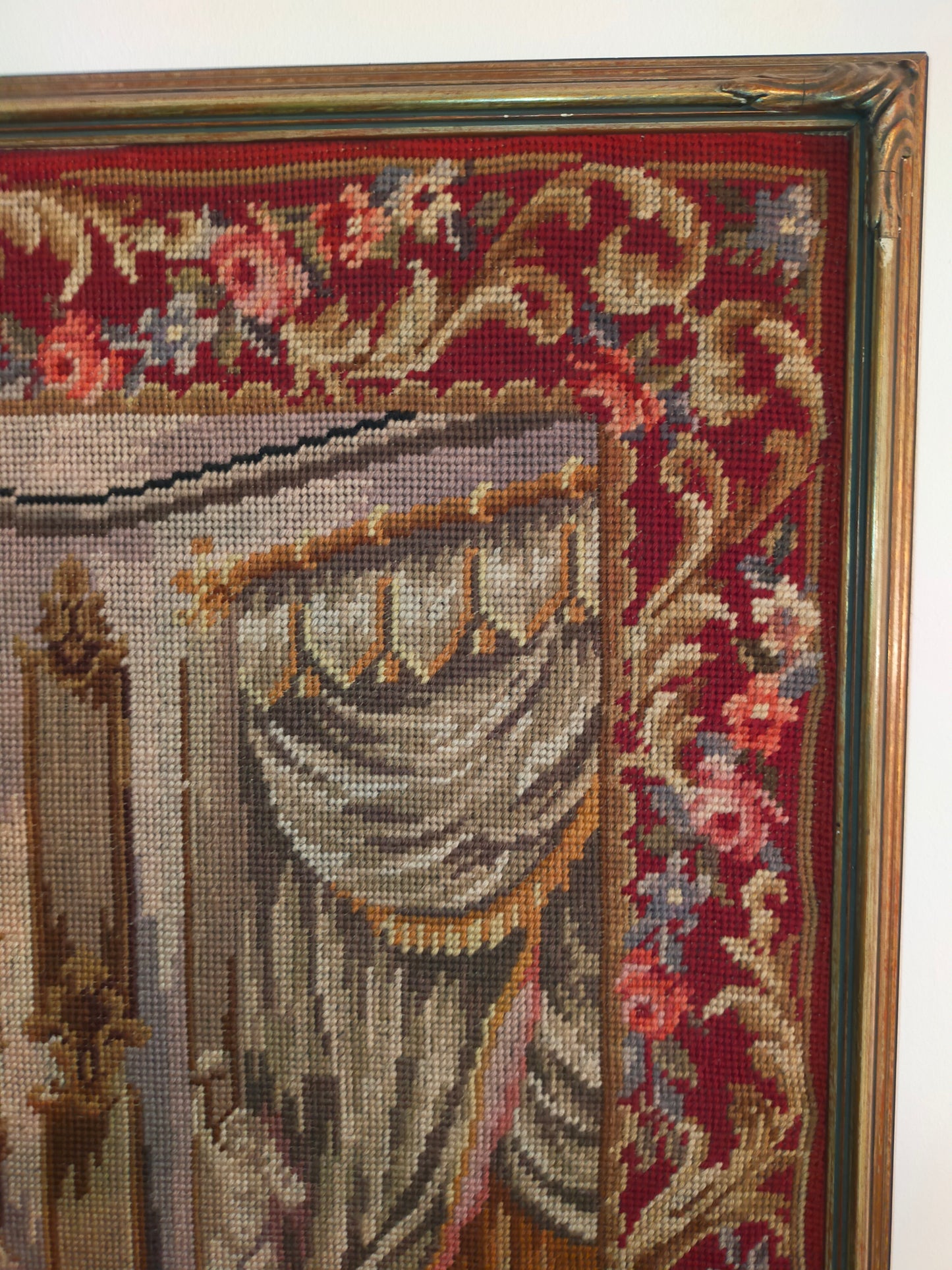 Klassischer Gobelin Wandbehang Höfische Szene im Prachtrahmen