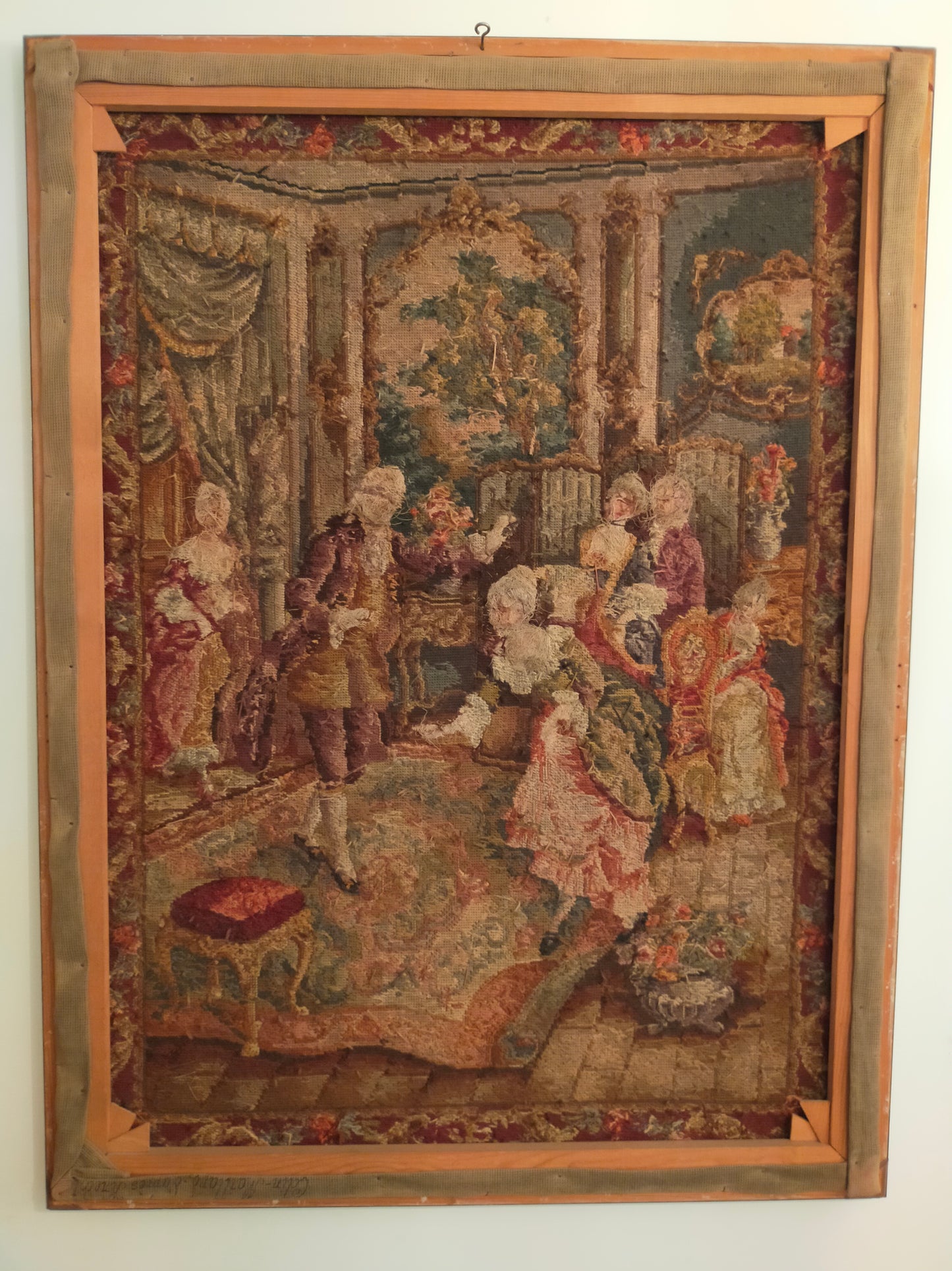 Klassischer Gobelin Wandbehang Höfische Szene im Prachtrahmen