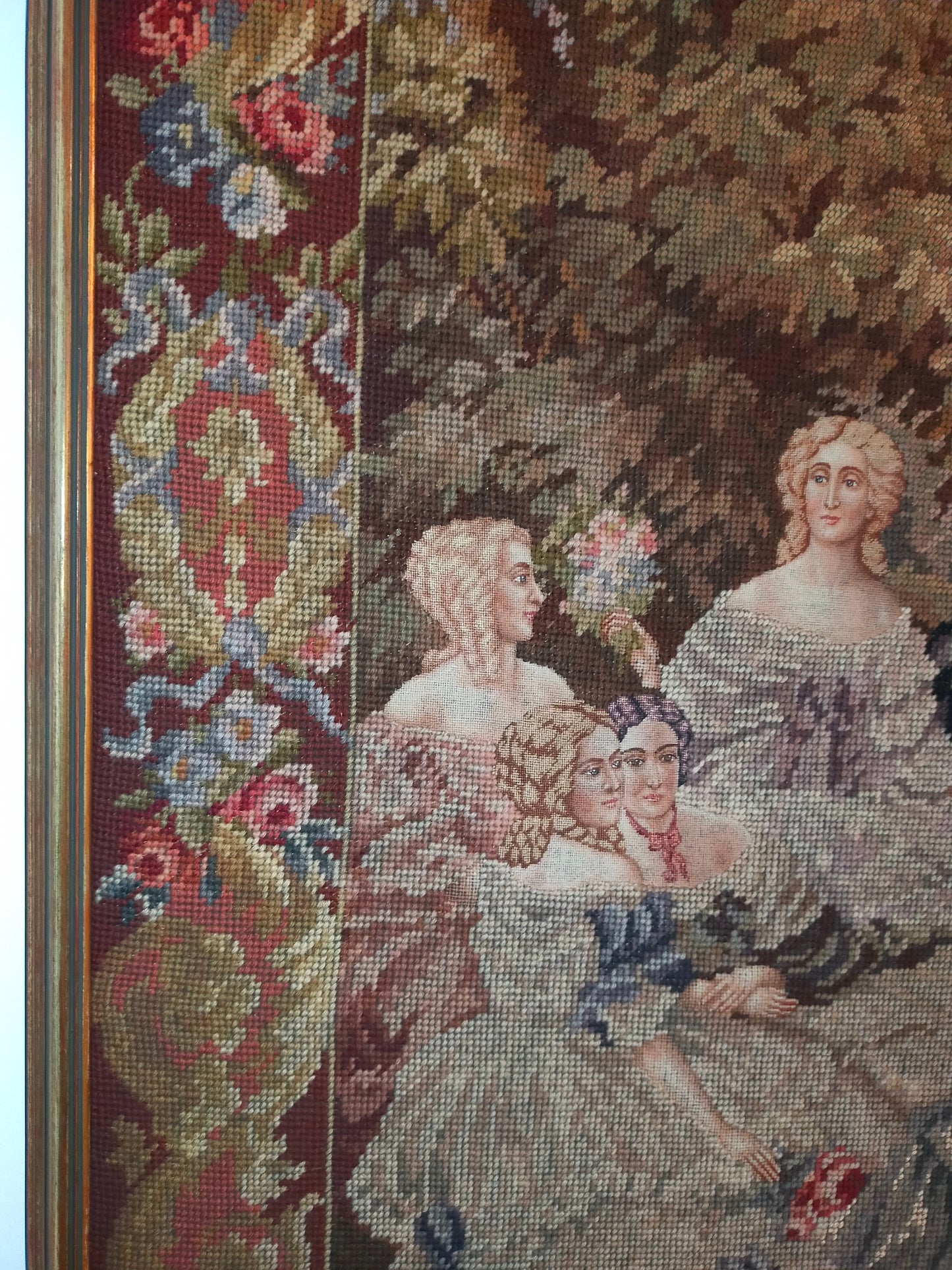 Großer Wandgobelin Elegante Damengesellschaft