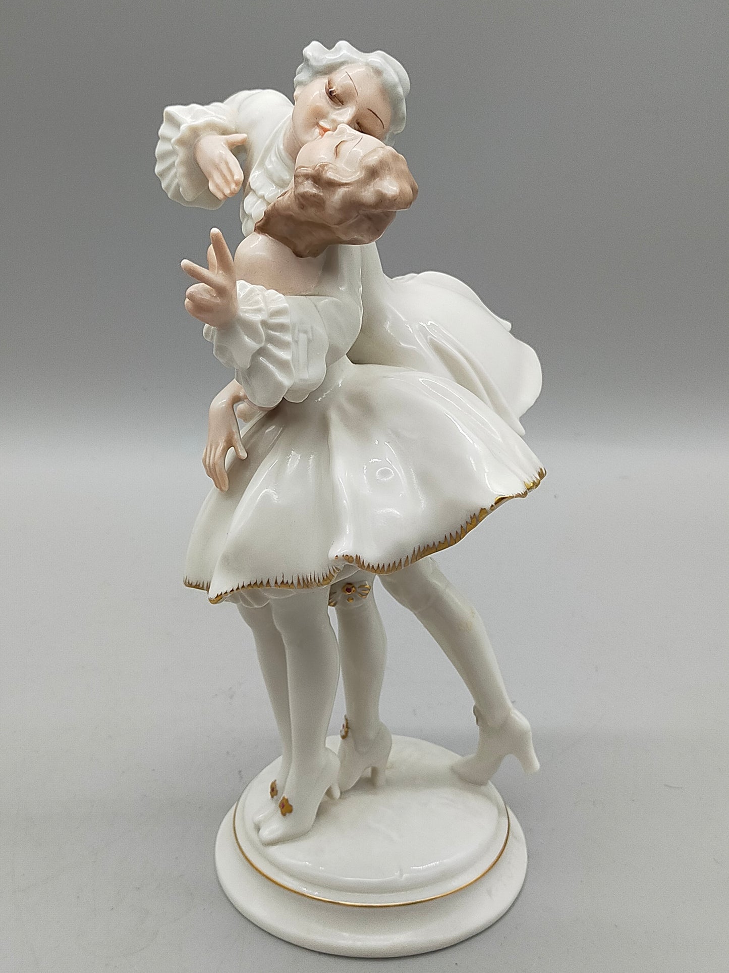 Hutschenreuther Porzellanfigur „Der Kuss“ von Karl Tutter