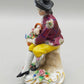 Sitzendorf Porzellan Figur Kavalier mit Blumenkorb Handbemalt