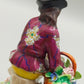 Sitzendorf Porzellan Figur Kavalier mit Blumenkorb Handbemalt