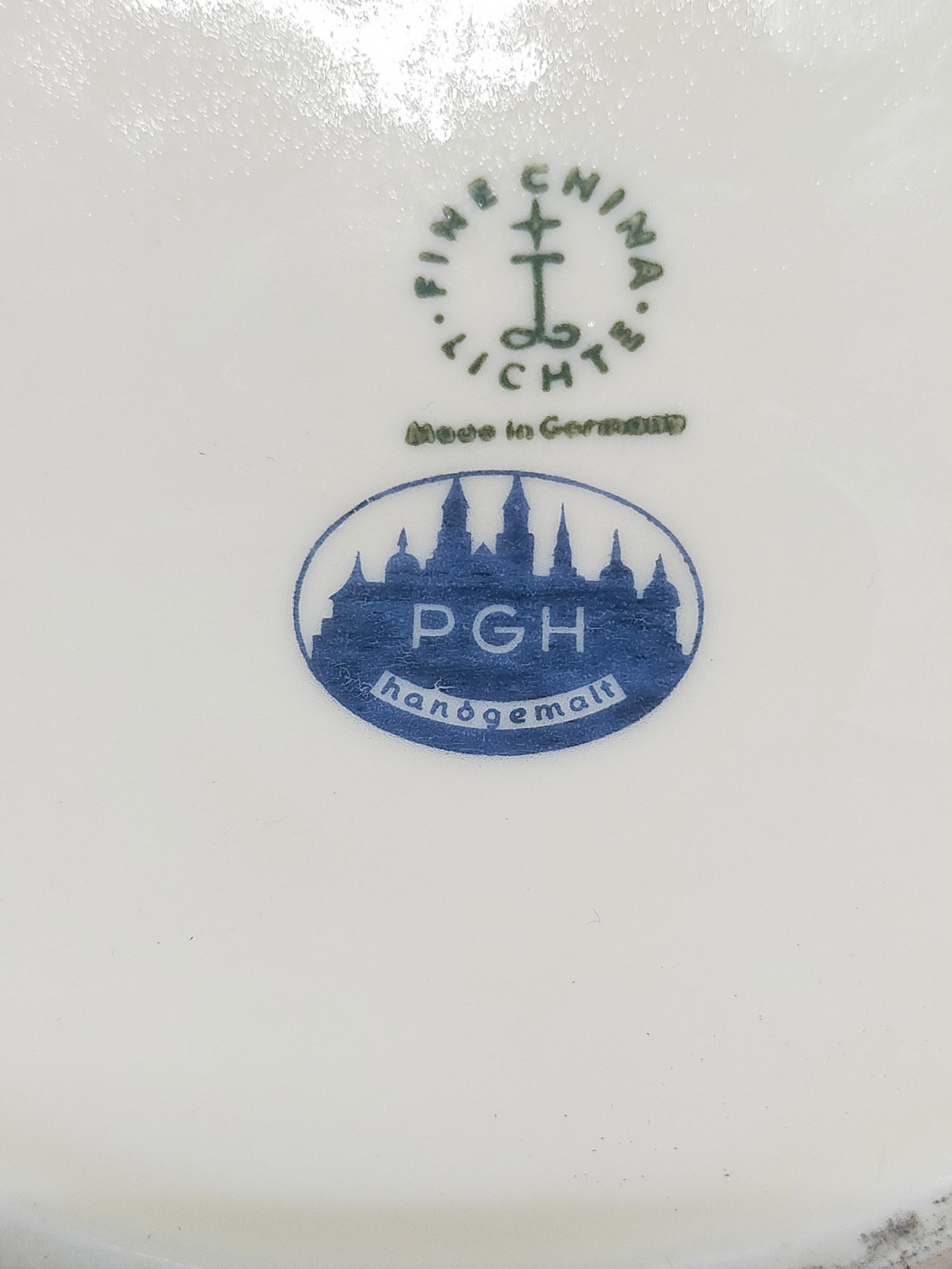 Lichte Porzellan Schale Grüner Drache – Edles Design