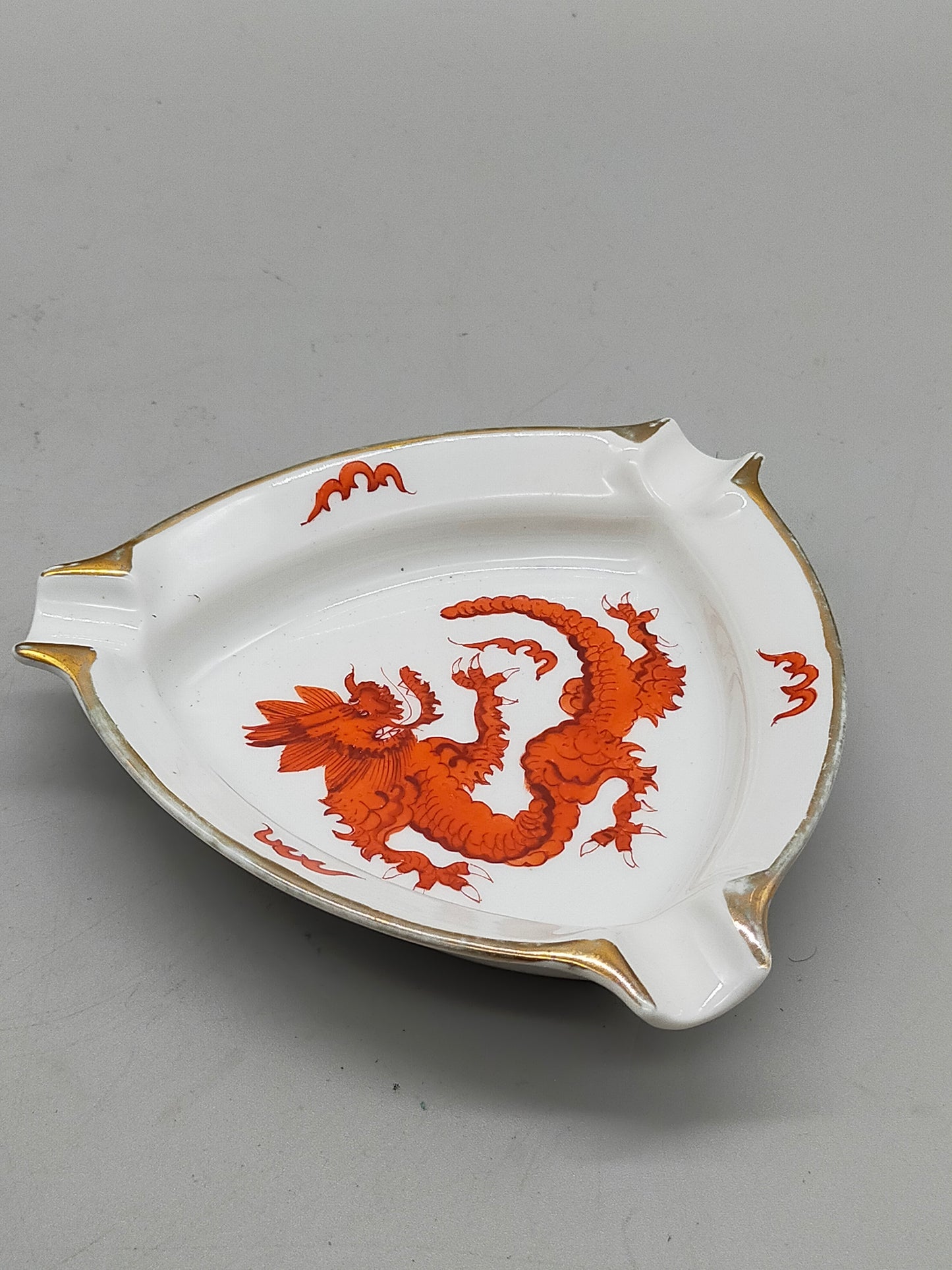 PGH Meißen Porzellan Set Roter Ming Drache mit edlem Goldrand