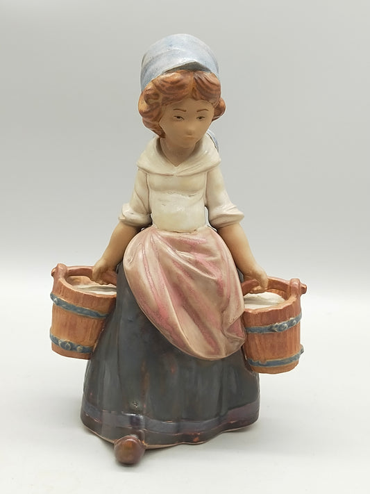 Original Lladró Porzellan Figur Mädchen mit zwei Eimern