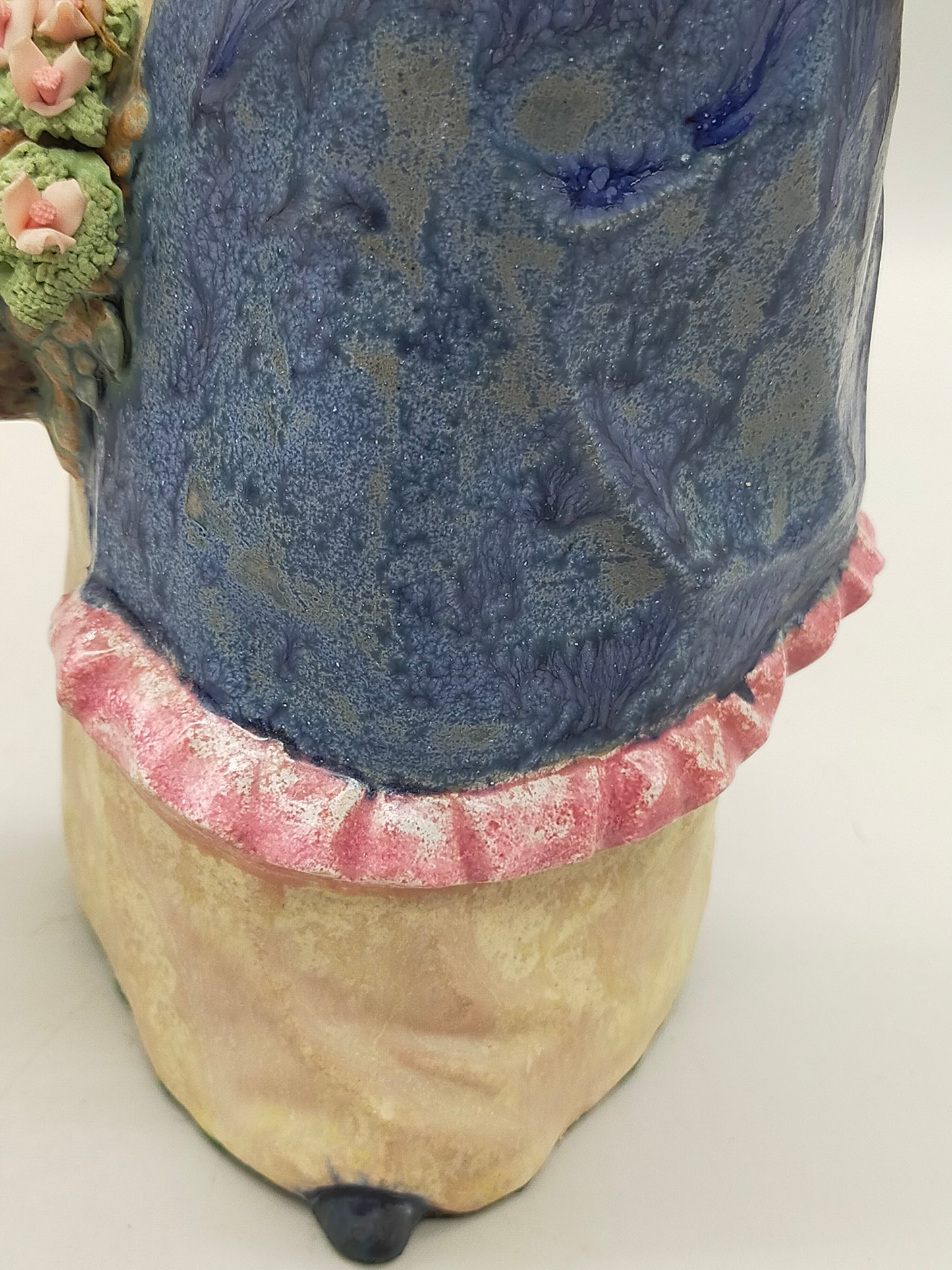 Keramik Figur Mädchen mit Katze Handbemalte Vintage Dekoration