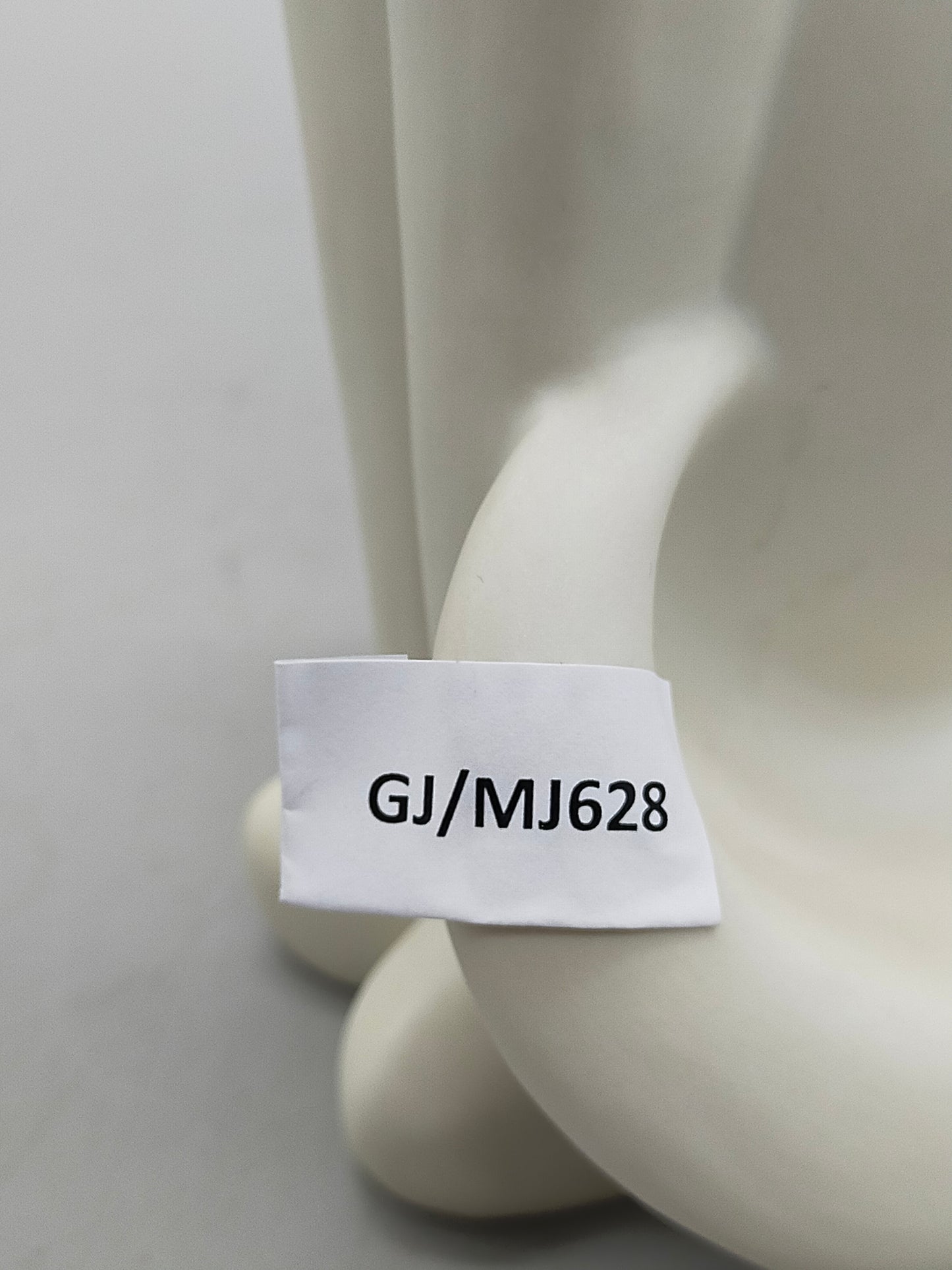 Elegante Rosenthal Porzellanfigur Katze von D. Rucker