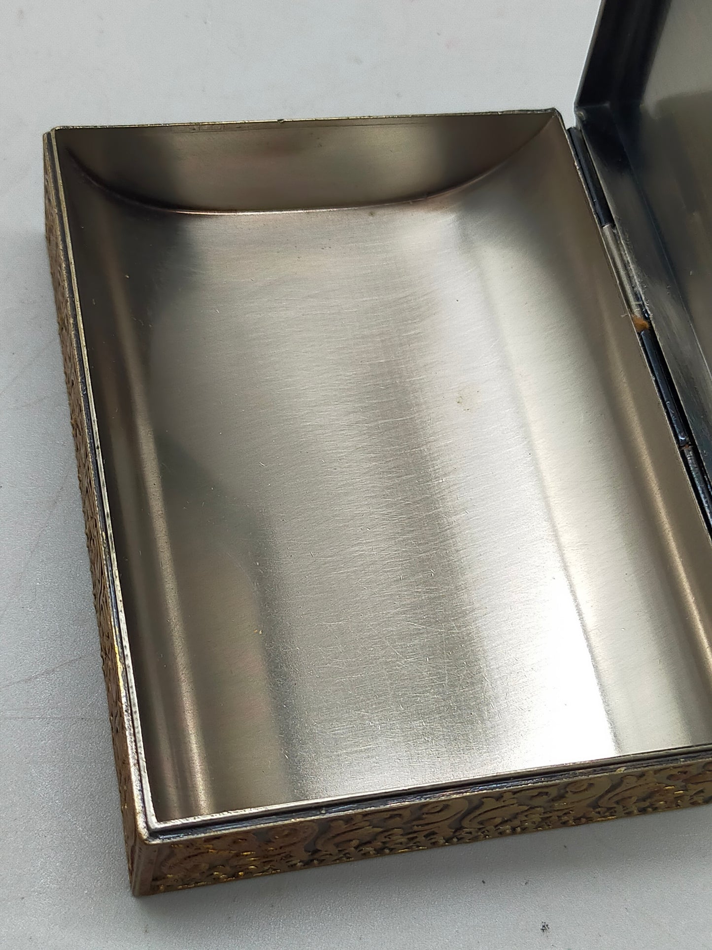 Antike Schatulle mit Ornamenten Vintage Messingdose