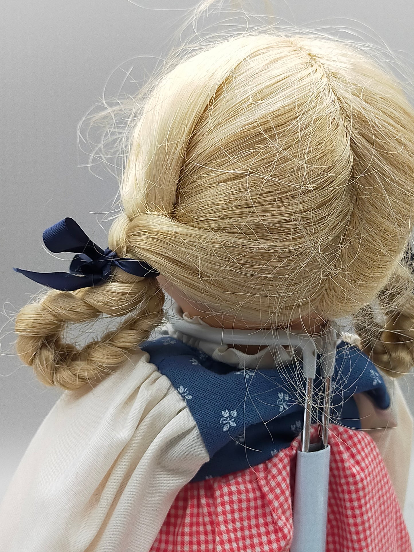Original Käthe Kruse Stoffpuppe Blonde Zöpfe im Kleid