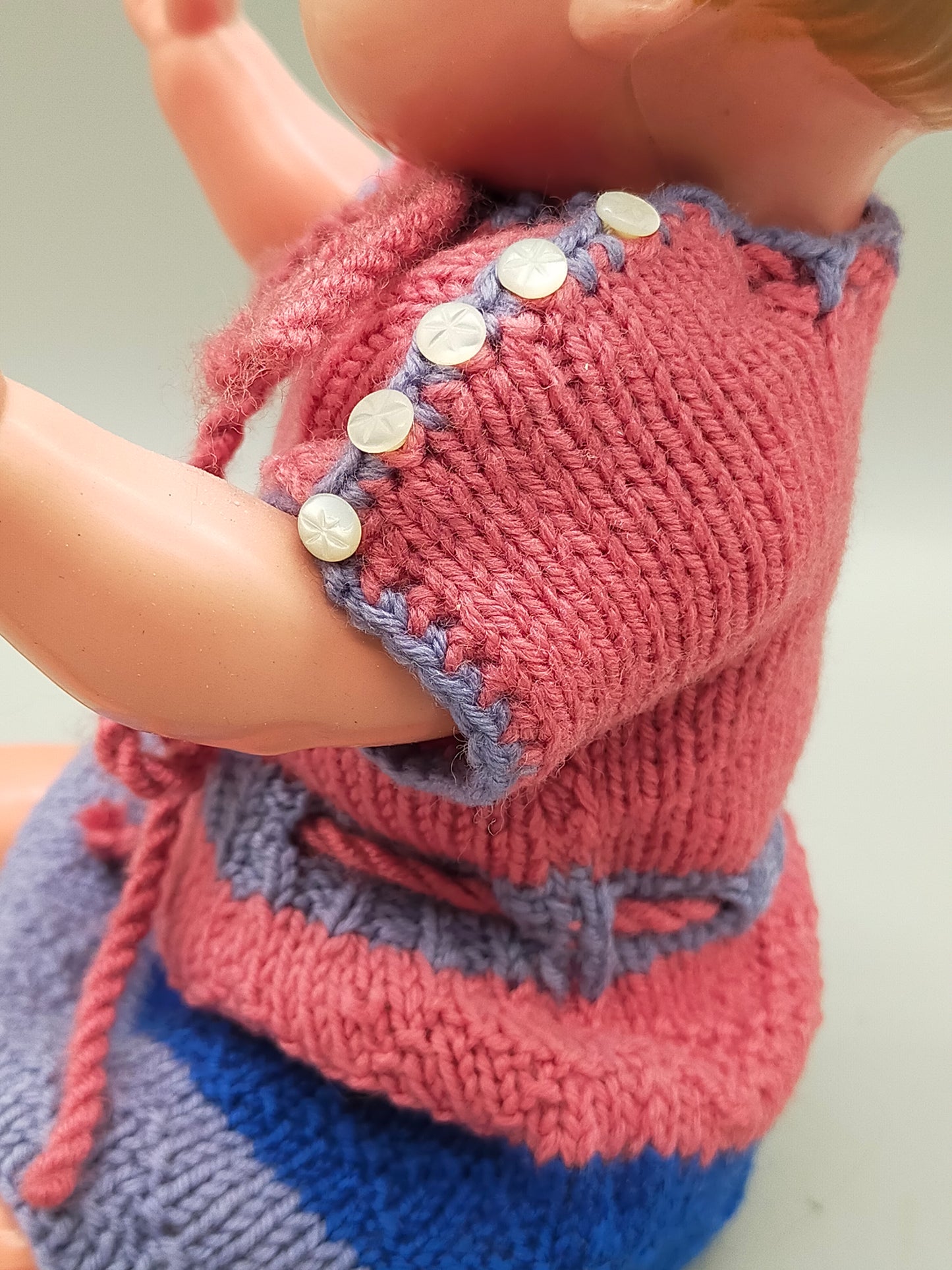 Vintage Schildkröt Klassische Puppe mit Strickkleid